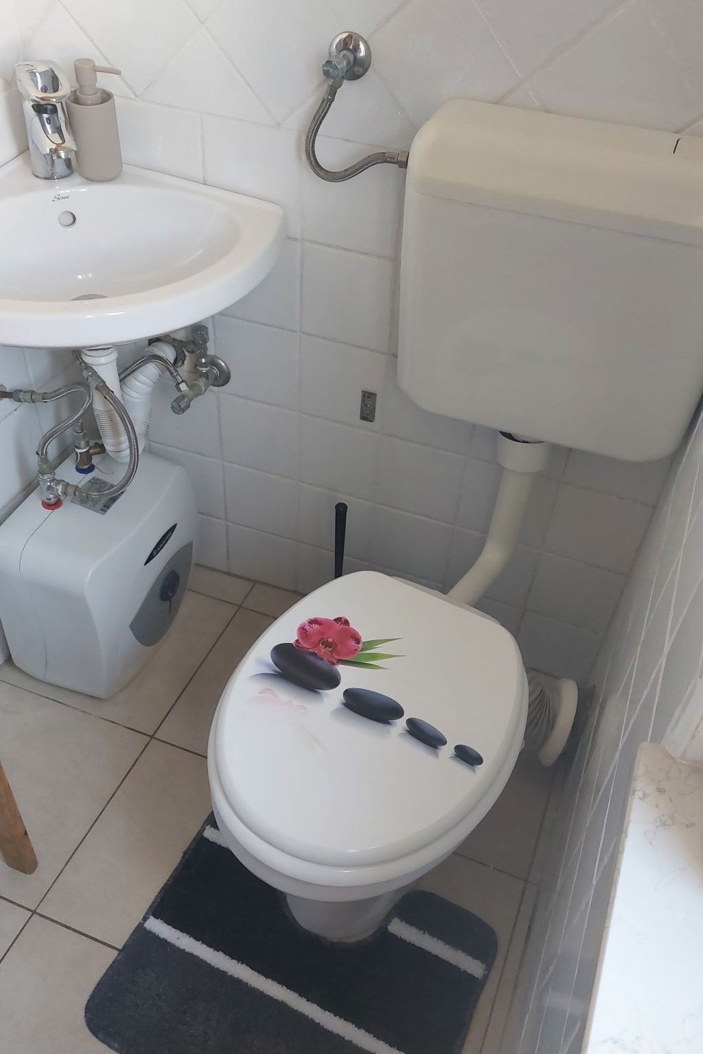 Two bedroom apartment with air-conditioning Cres  A-a