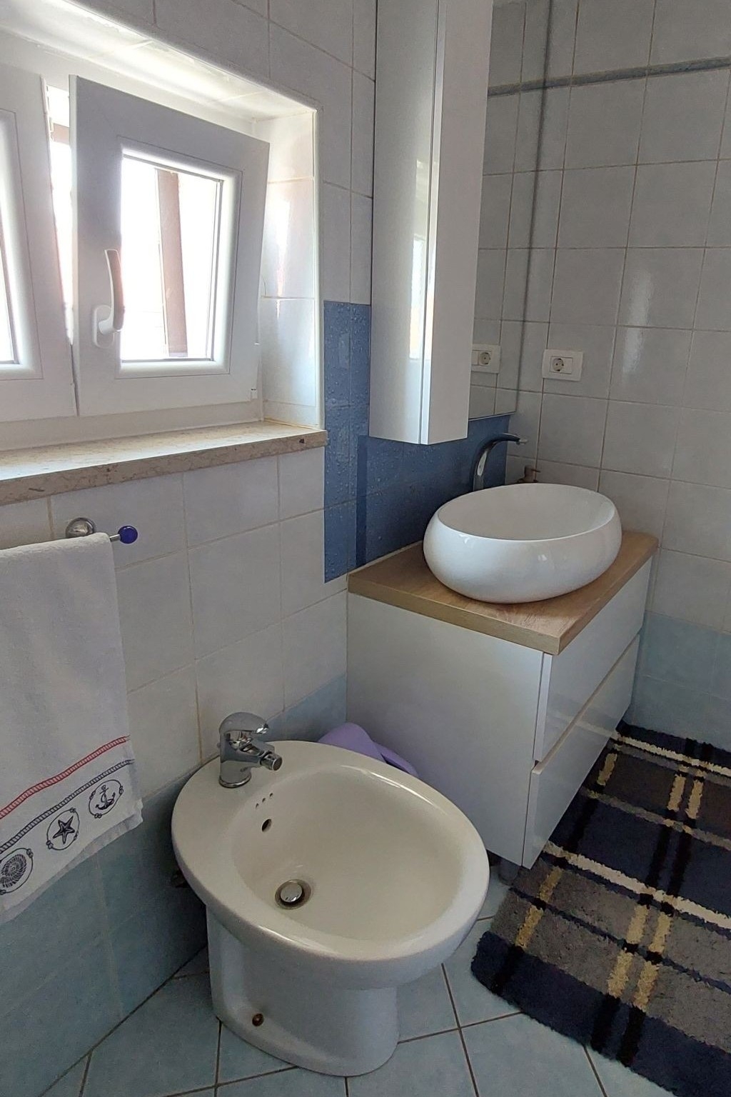 Two bedroom apartment with air-conditioning Cres  A-a