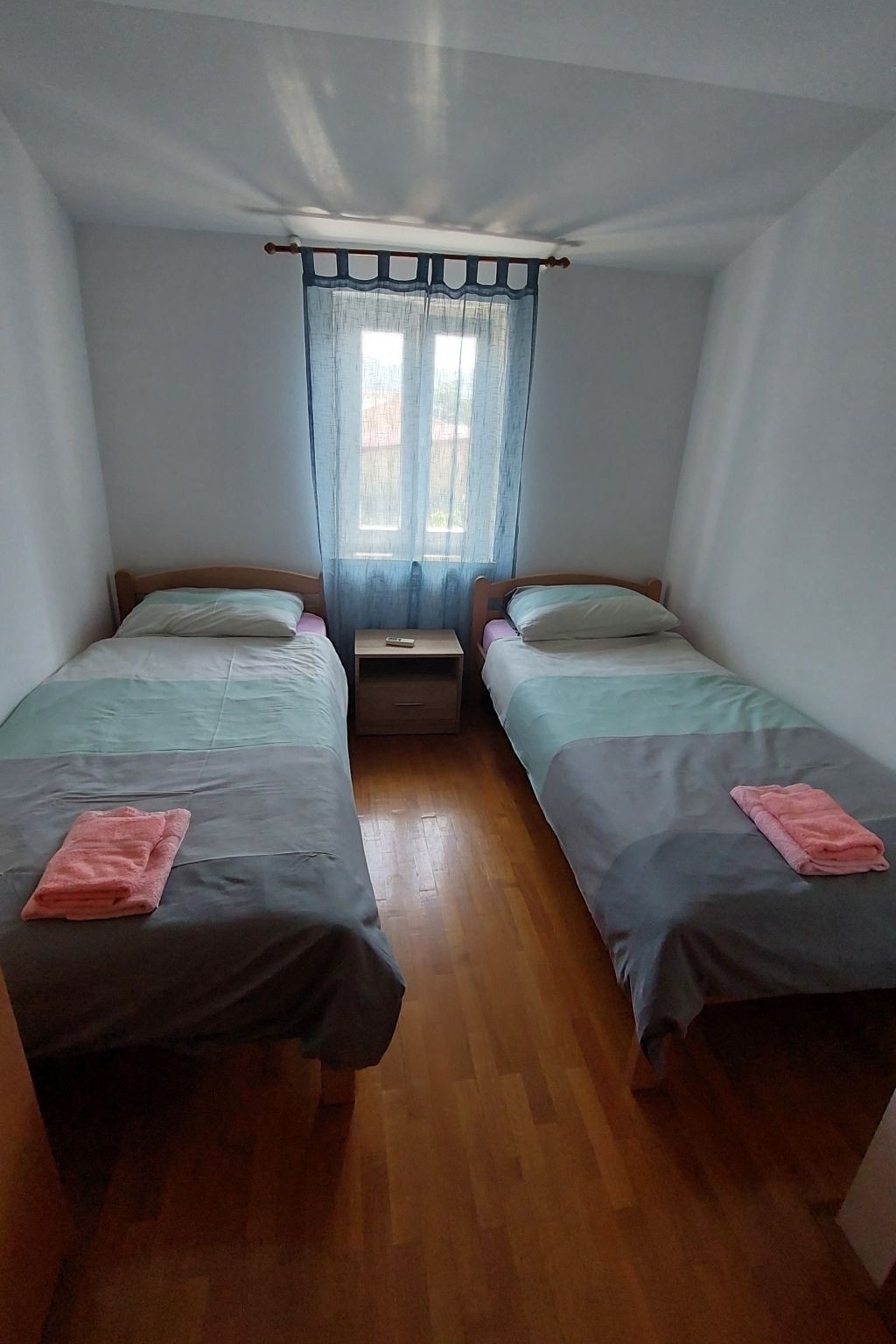 Two bedroom apartment with air-conditioning Cres  A-a