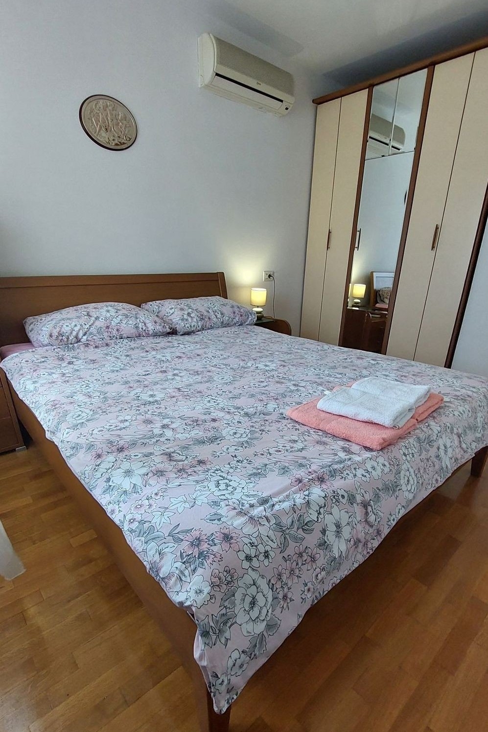 Two bedroom apartment with air-conditioning Cres  A-a