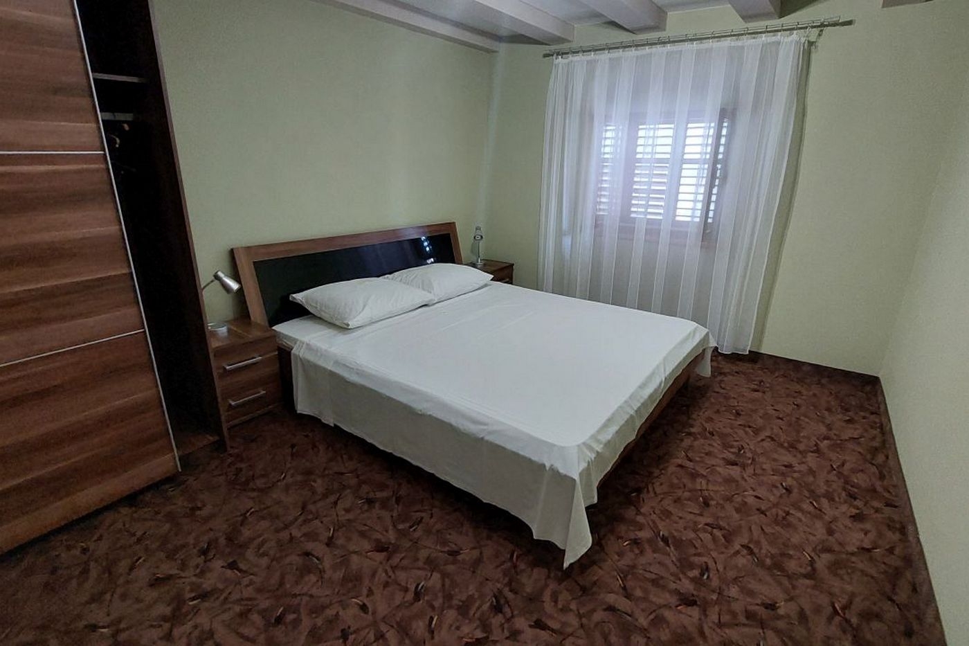 Two bedroom apartment with air-conditioning Cres  A-a