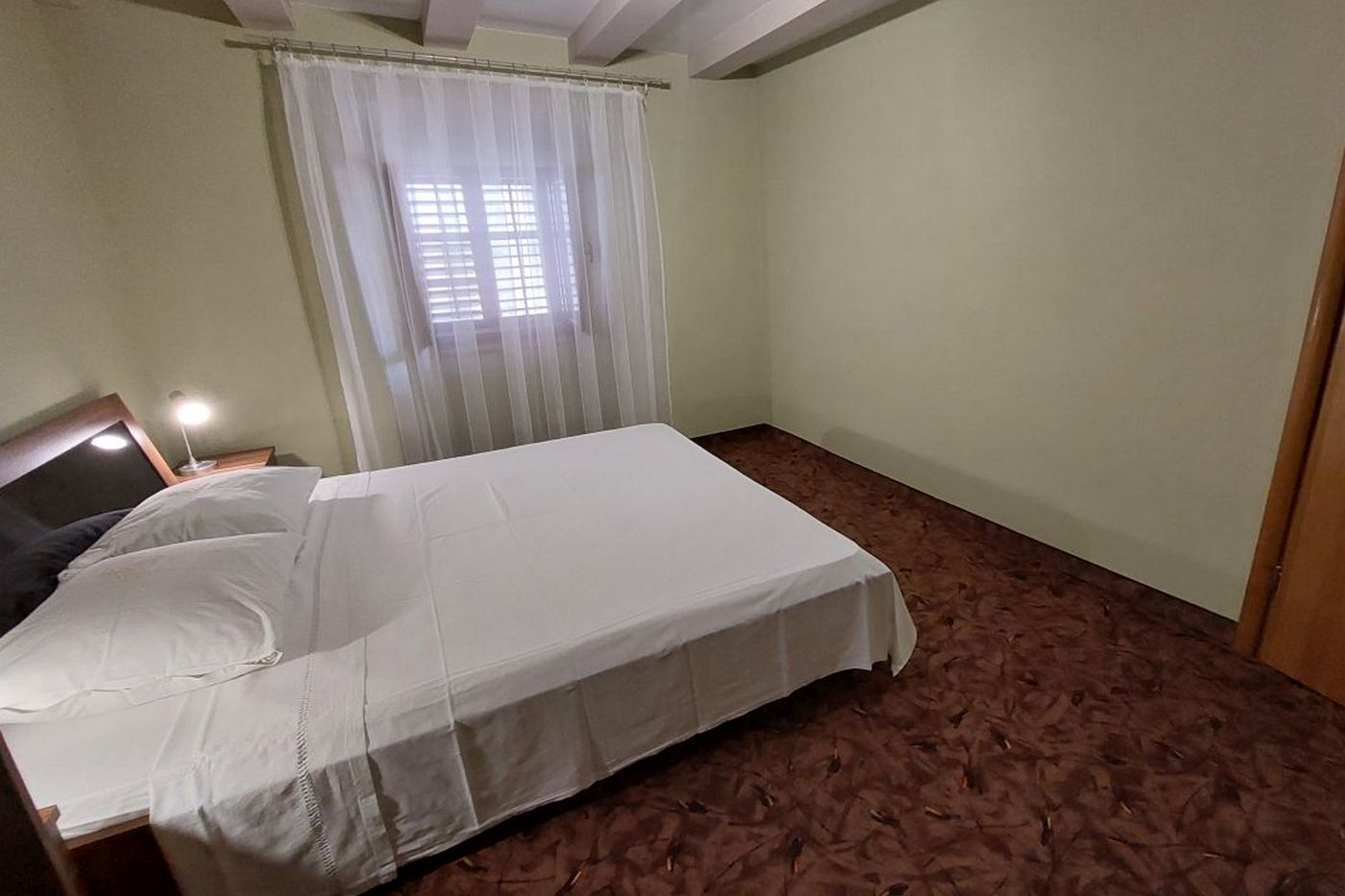 Two bedroom apartment with air-conditioning Cres  A-a