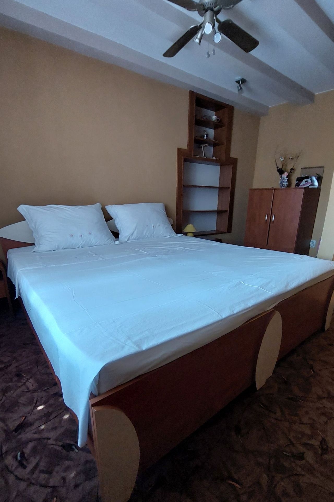 Two bedroom apartment with air-conditioning Cres  A-a