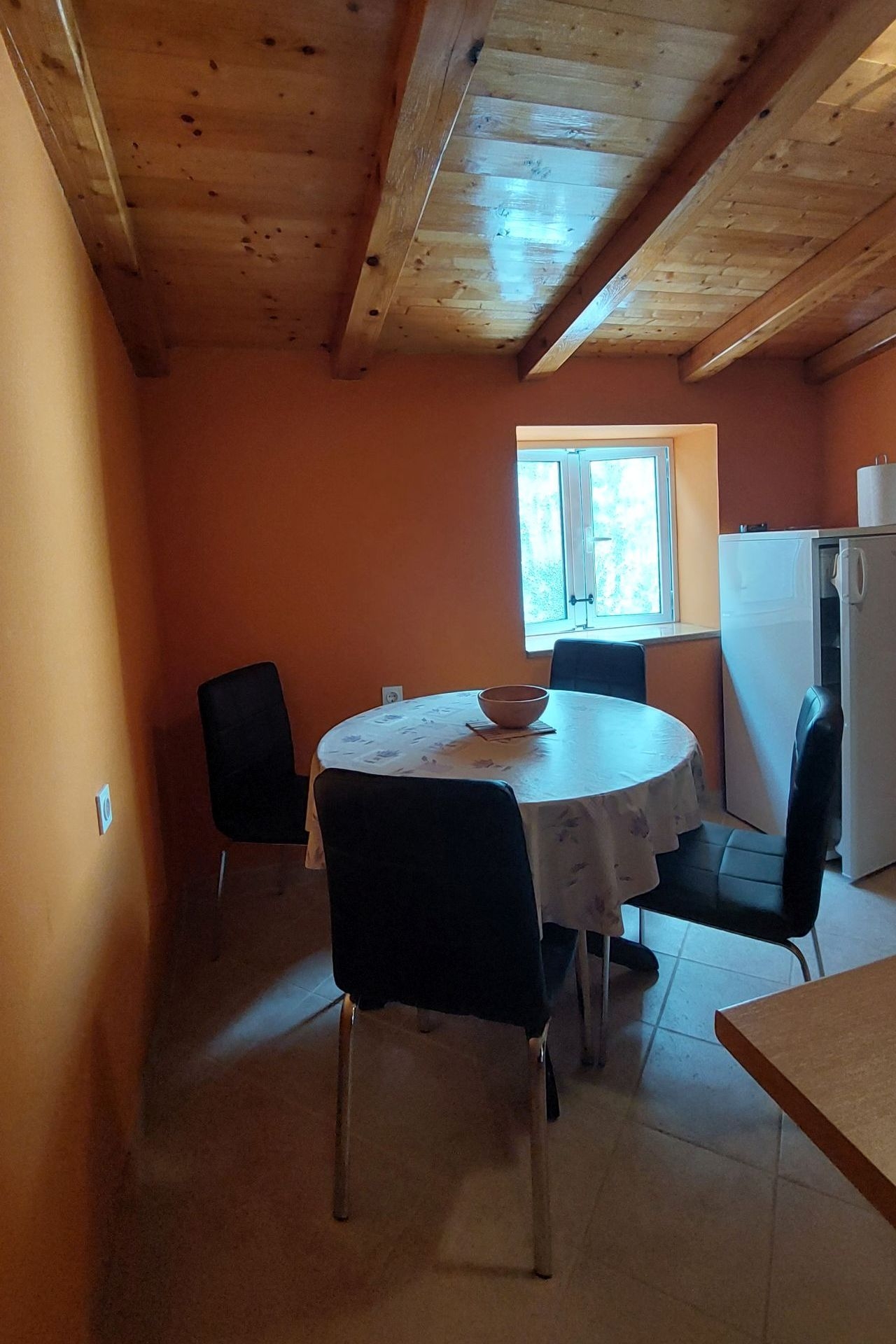 Two bedroom apartment with air-conditioning Cres  A-a