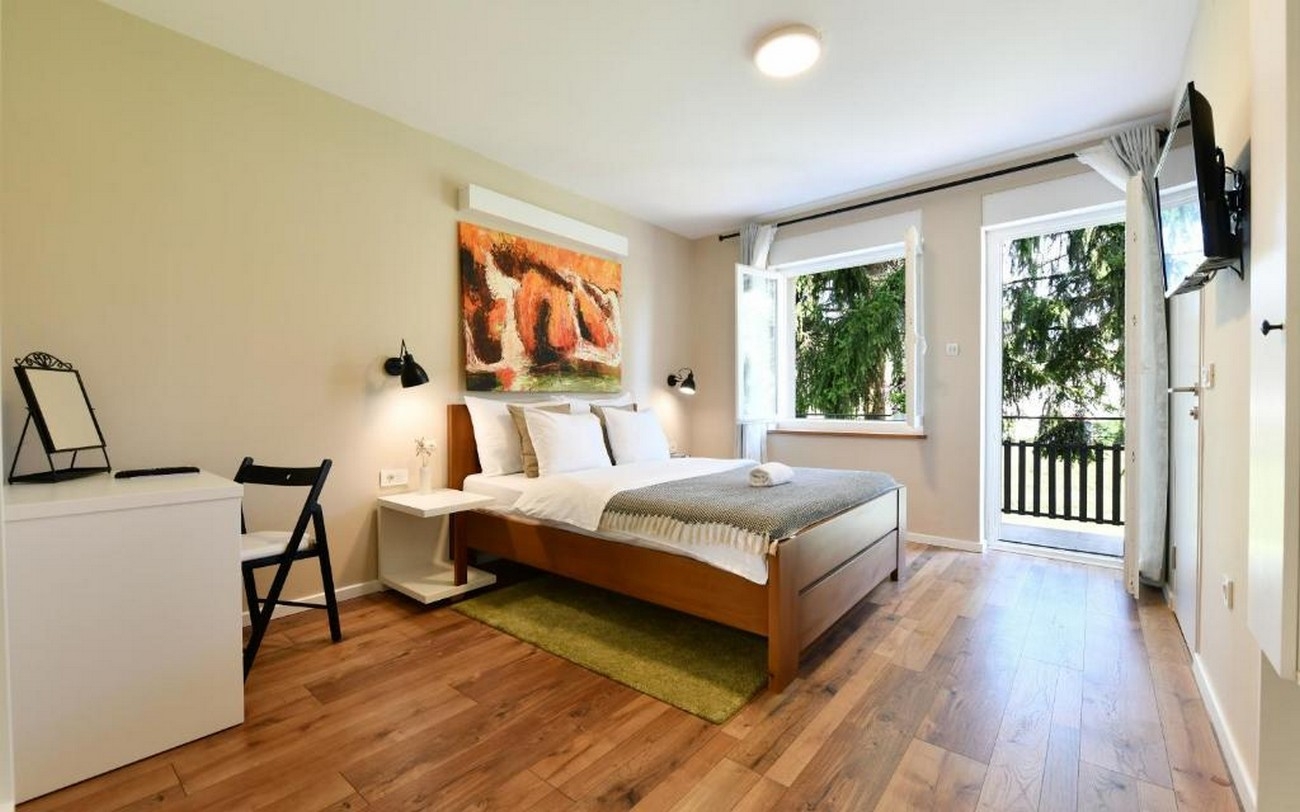 Two bedroom apartment with balcony Rakovica, Plitvice  A-a