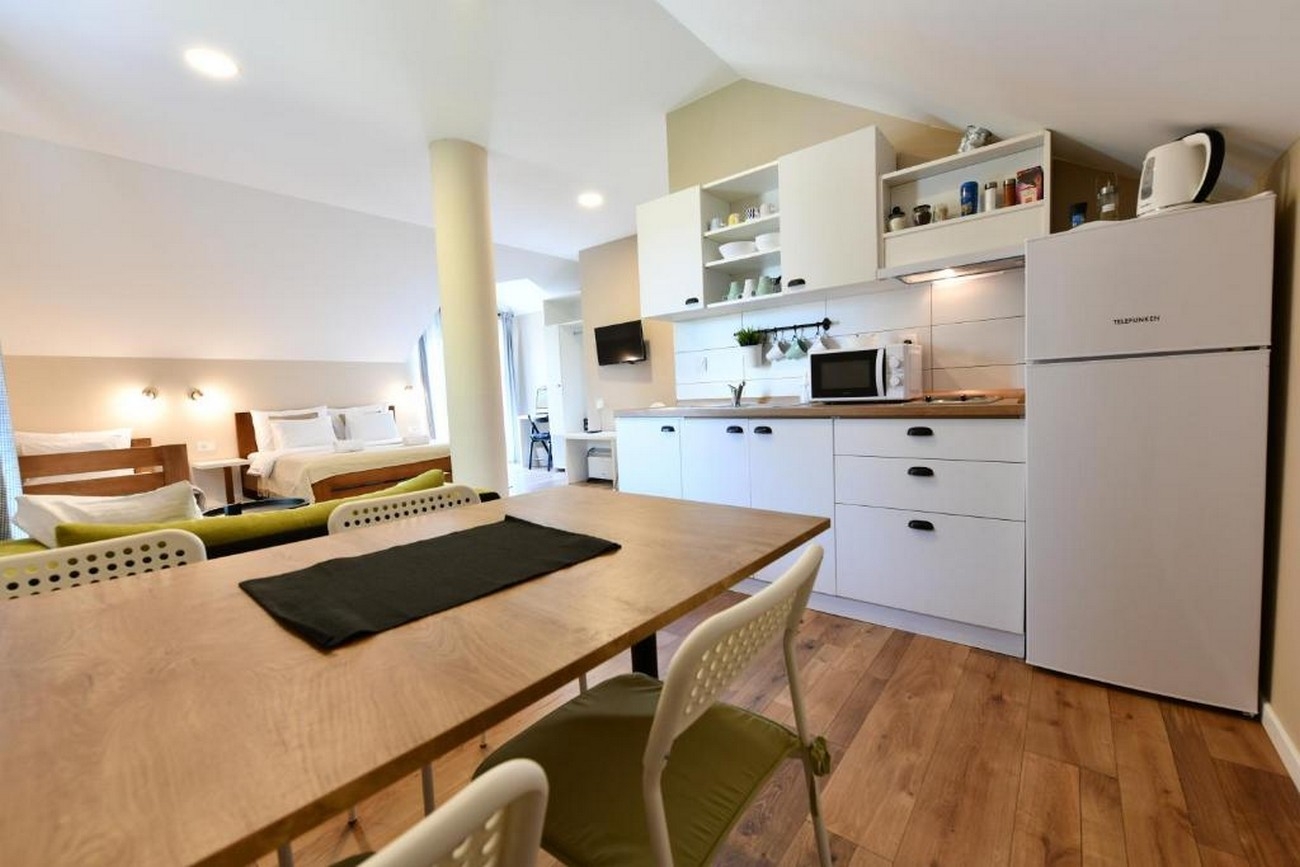 Studio flat with balcony Rakovica, Plitvice  AS-a