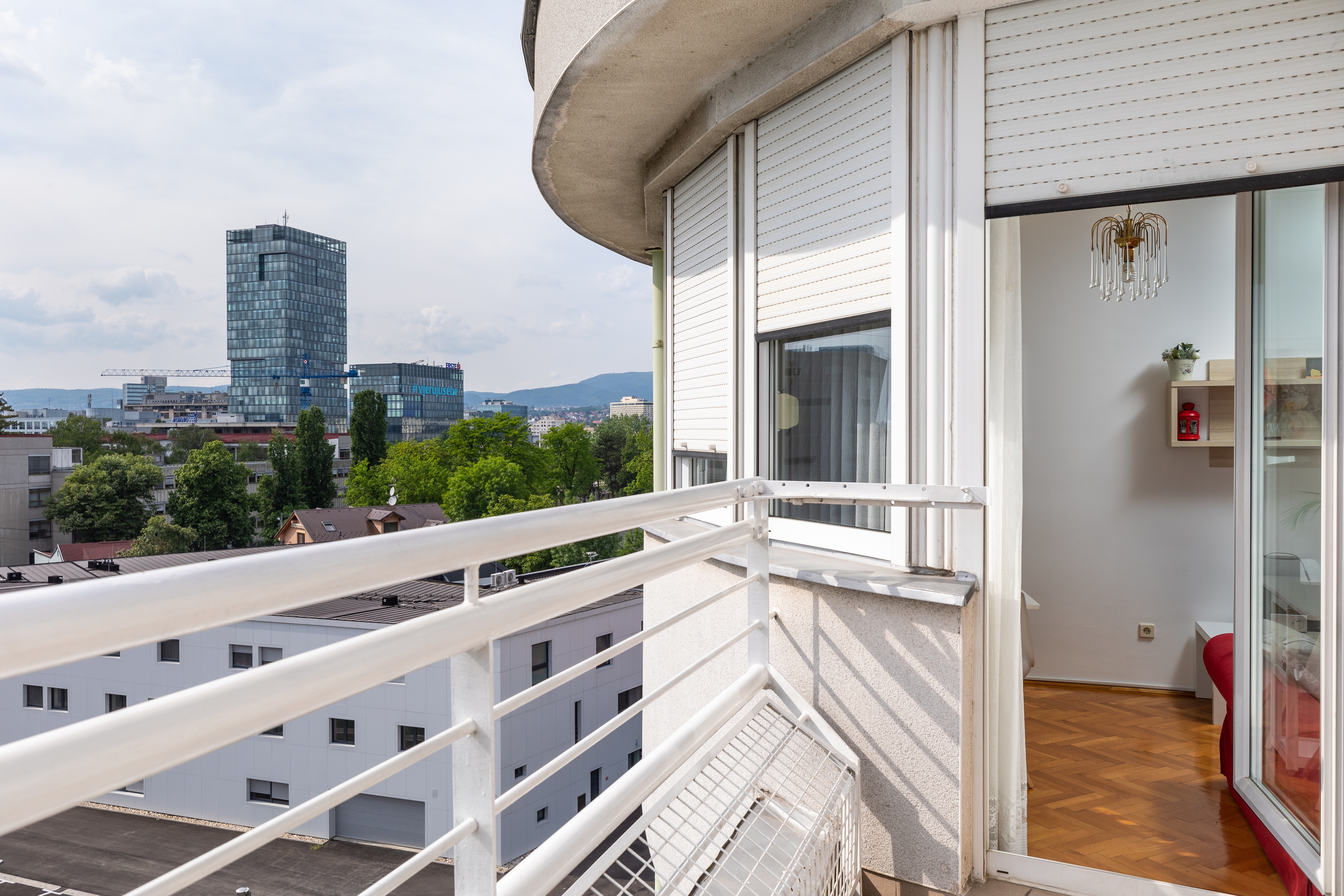 One bedroom apartment with balcony Zagreb  A-a