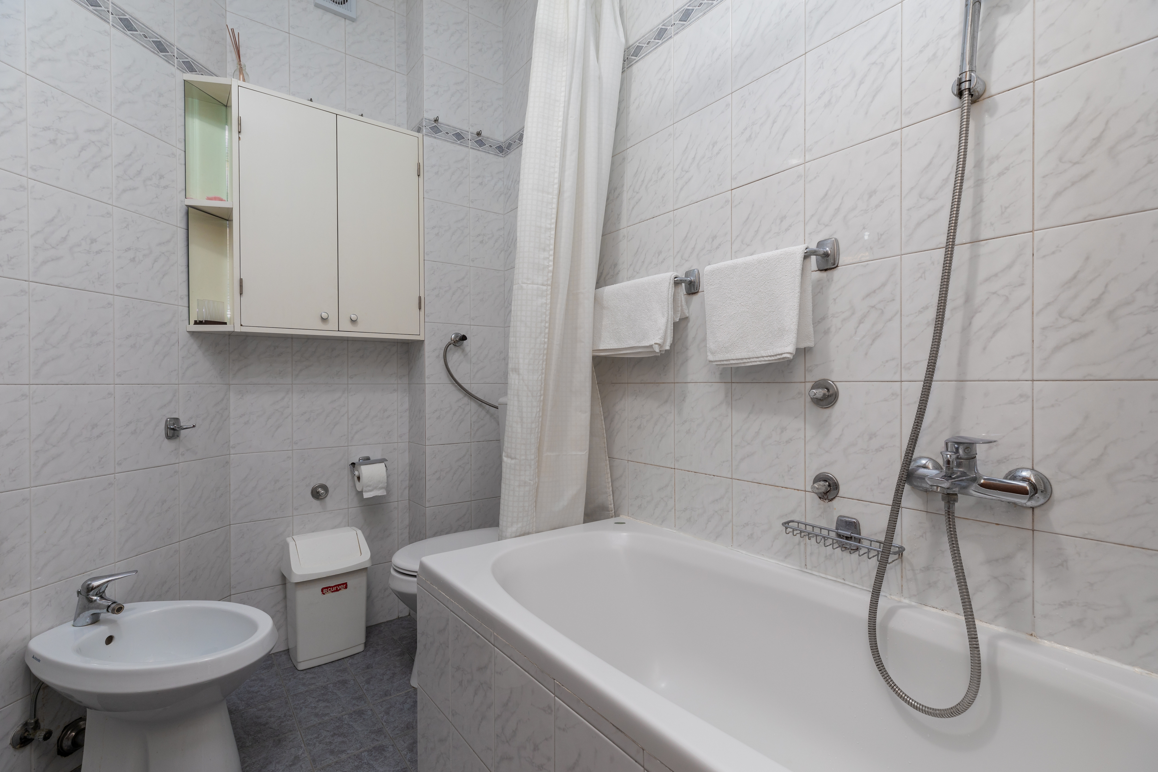 One bedroom apartment with balcony Zagreb  A-a