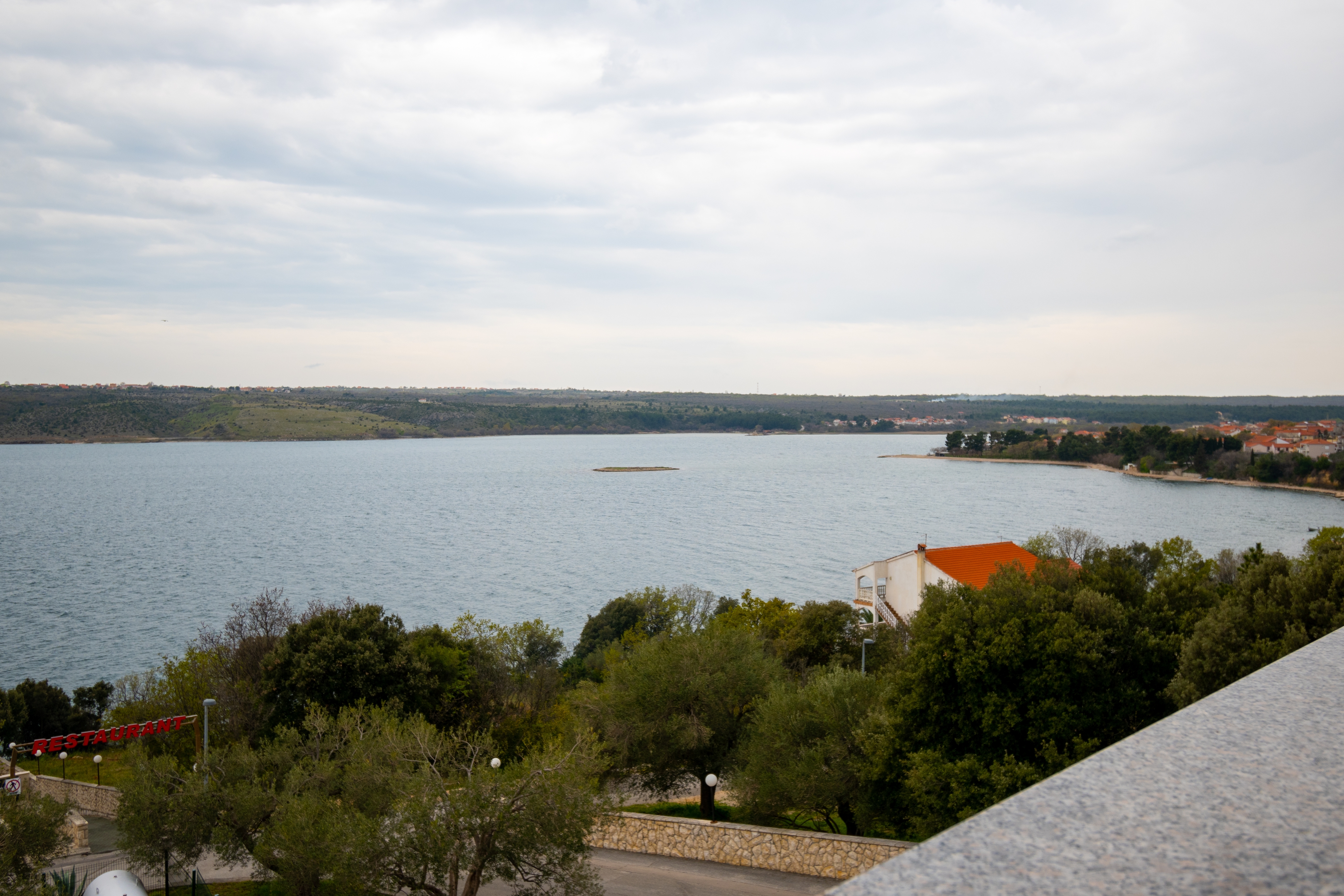 Two bedroom apartment with balcony and sea view Posedarje, Novigrad  A-a