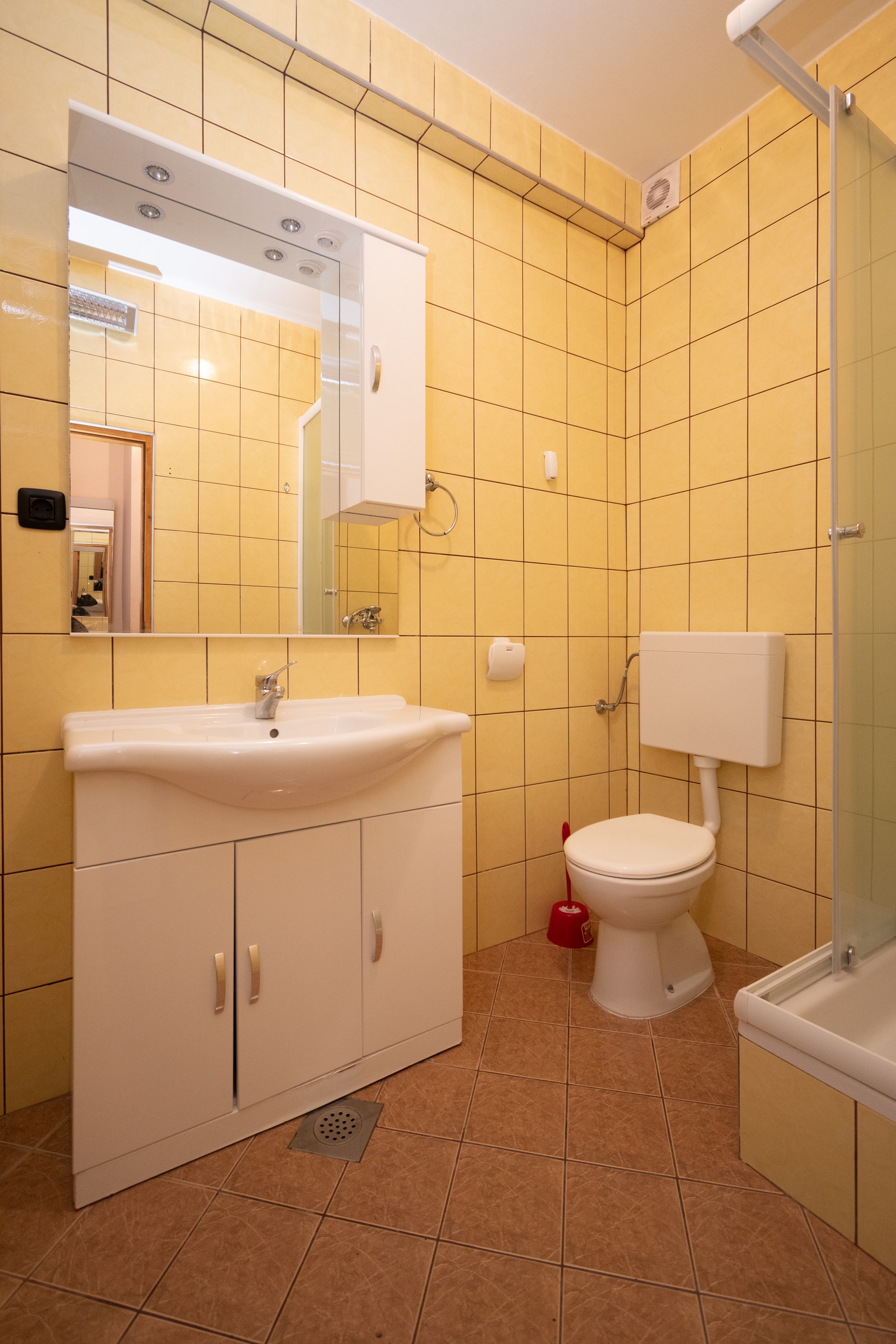 Three bedroom apartment with terrace and sea view Posedarje, Novigrad  A-b