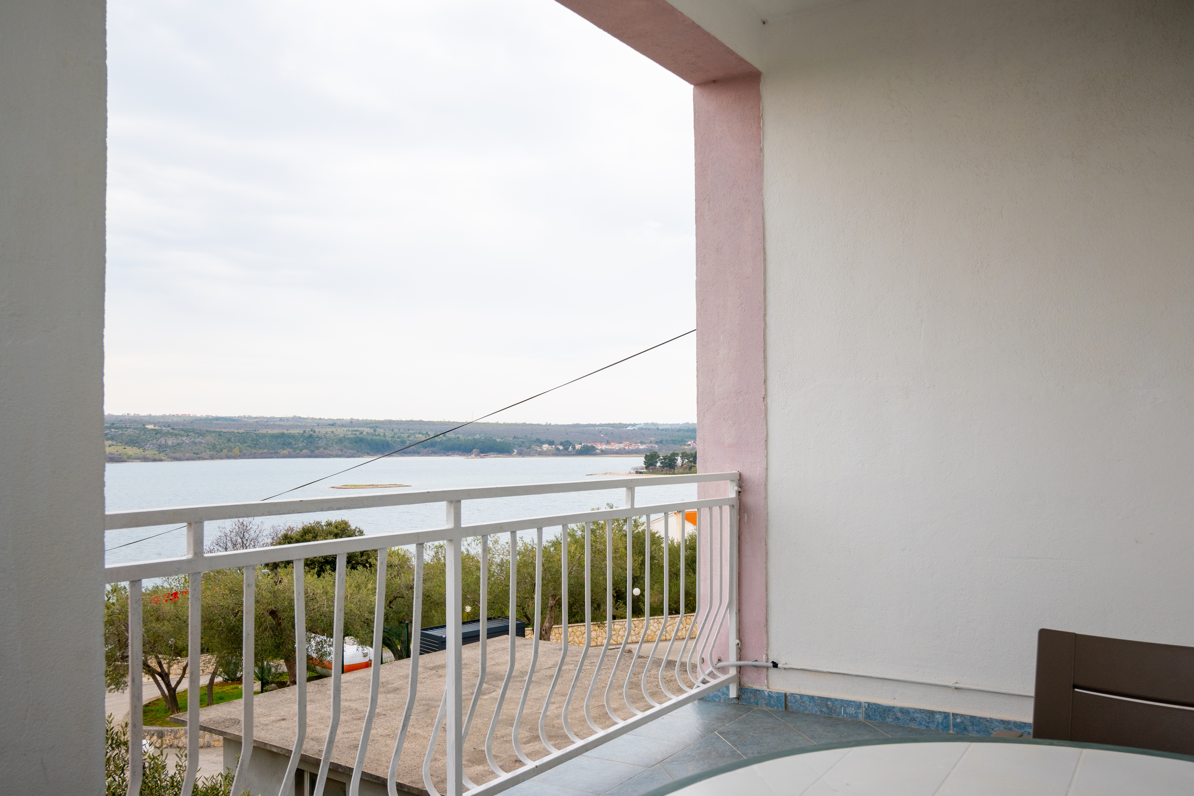 Three bedroom apartment with terrace and sea view Posedarje, Novigrad  A-b