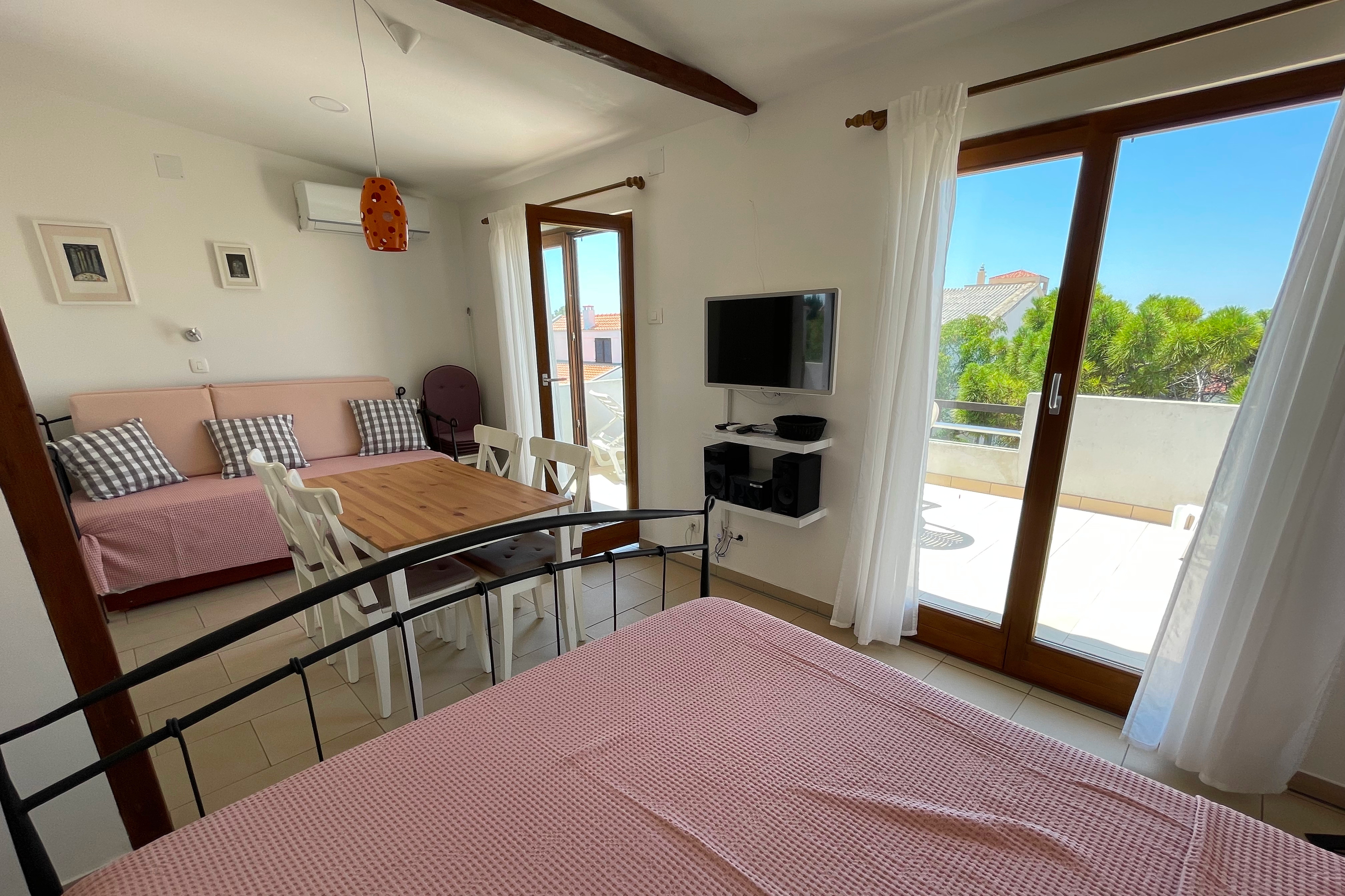 Studio flat with terrace and sea view Povljana, Pag (AS-21144-a)