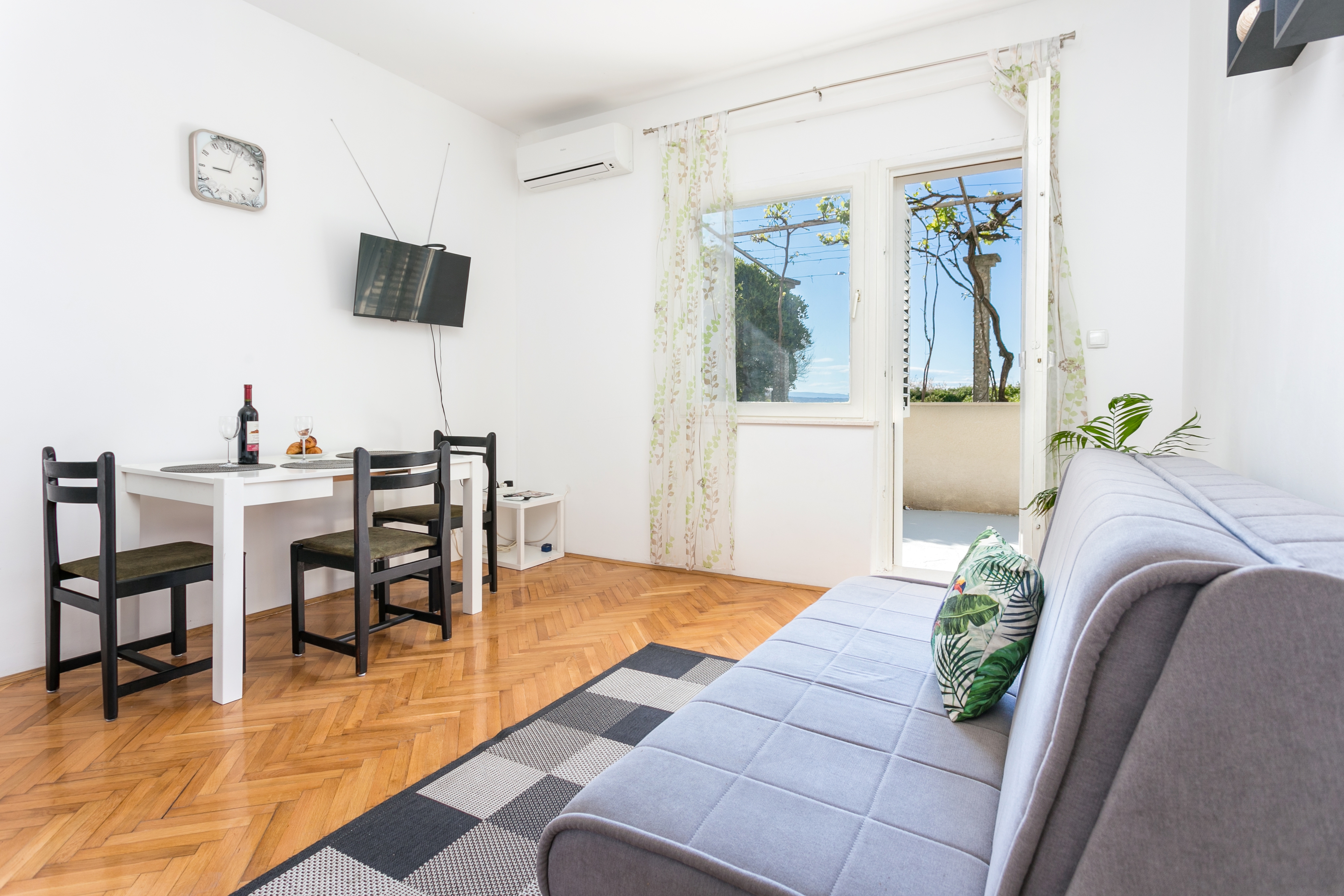 One bedroom apartment with terrace and sea view Kaštel Štafilić, Kaštela (A-21145-a)