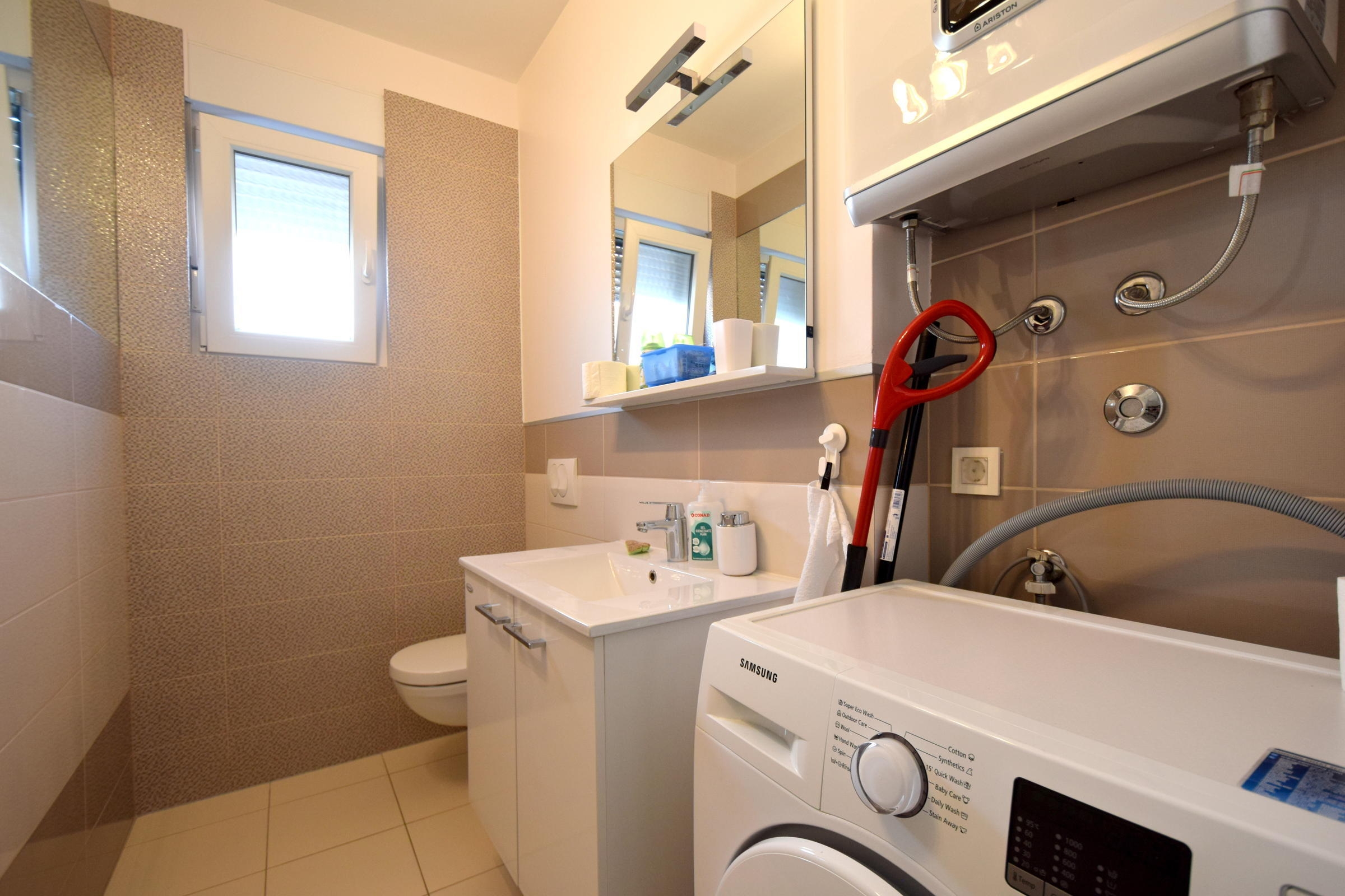 Two bedroom apartment with terrace Njivice, Krk  A-a