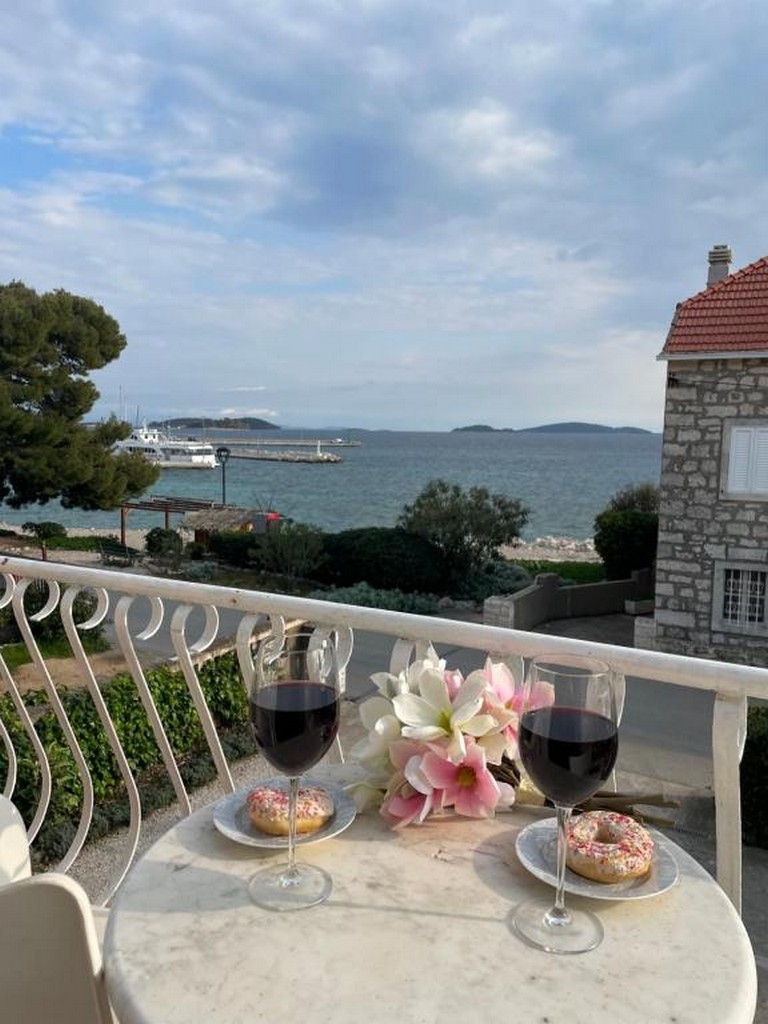 Three bedroom apartment near beach Orebić, Pelješac  A-a
