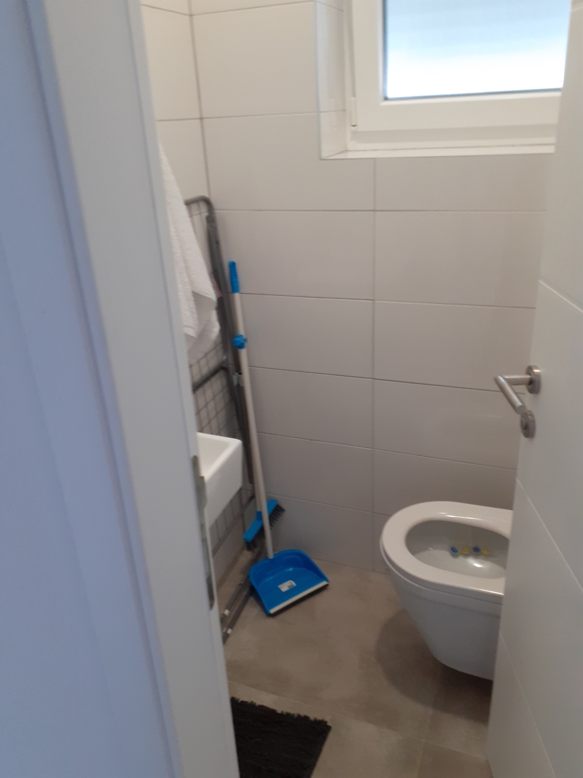 Two bedroom apartment with terrace and sea view Banjol, Rab  A-b