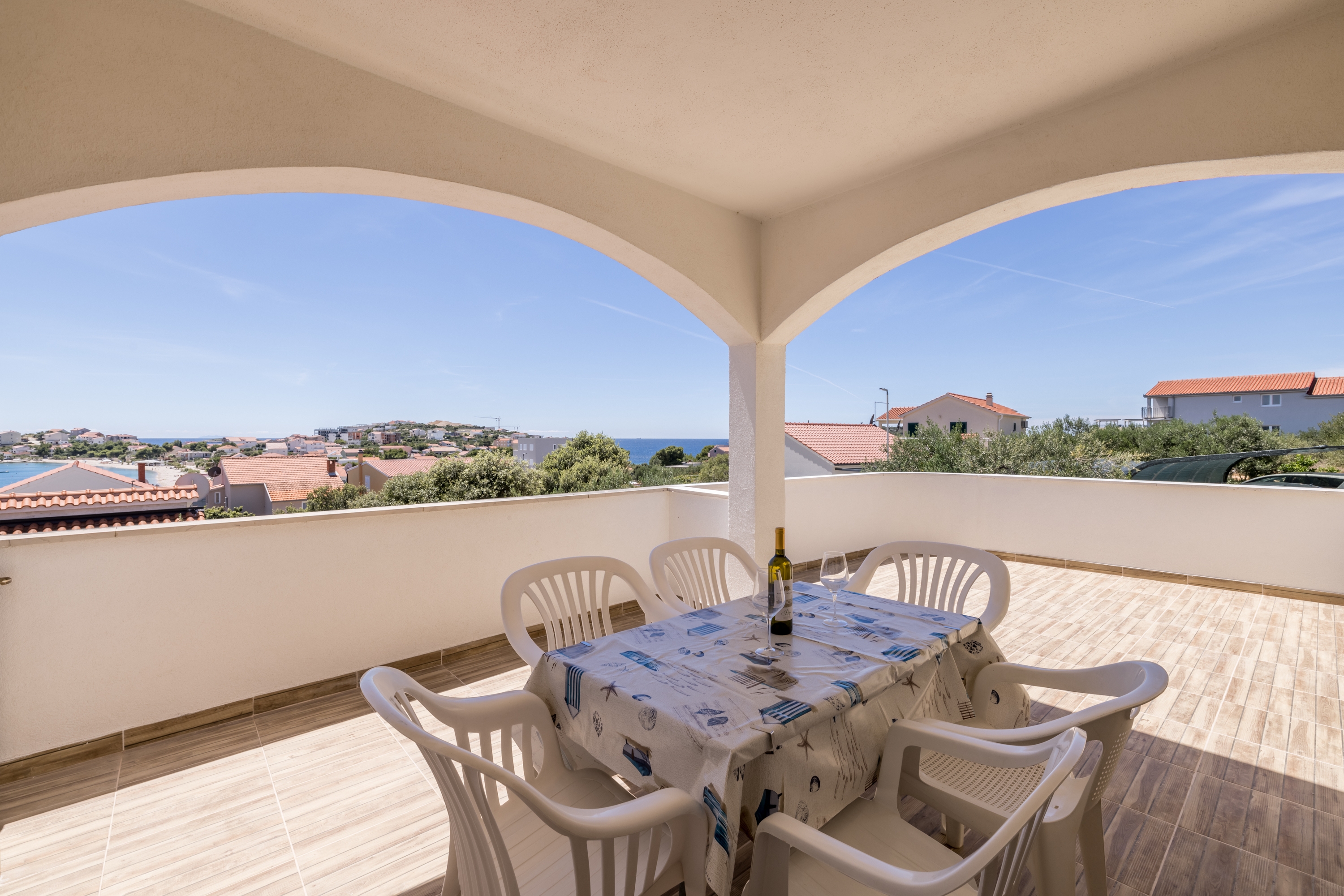 Two bedroom apartment with terrace and sea view Sevid, Trogir  A-a