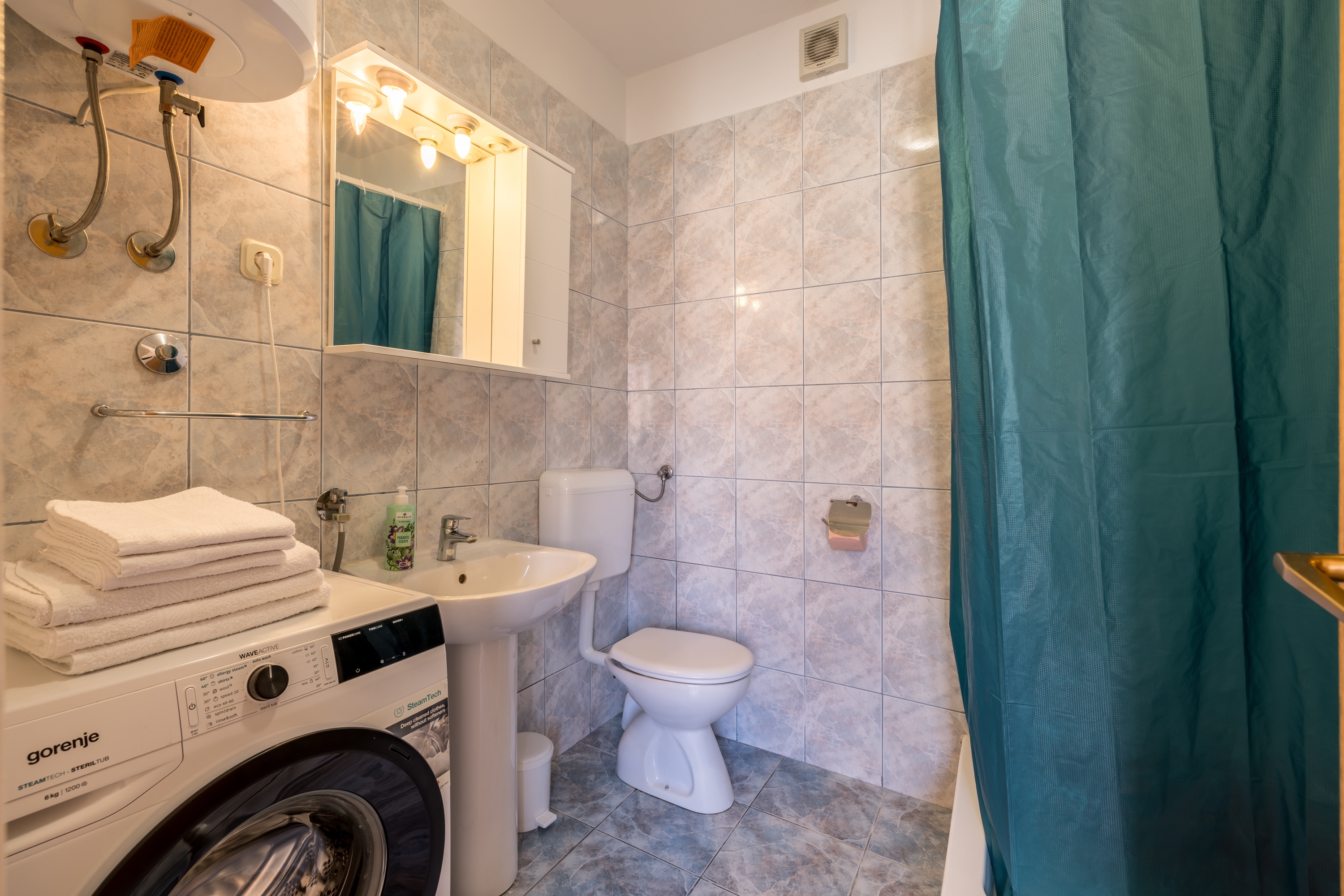 Two bedroom apartment with terrace and sea view Sevid, Trogir  A-b