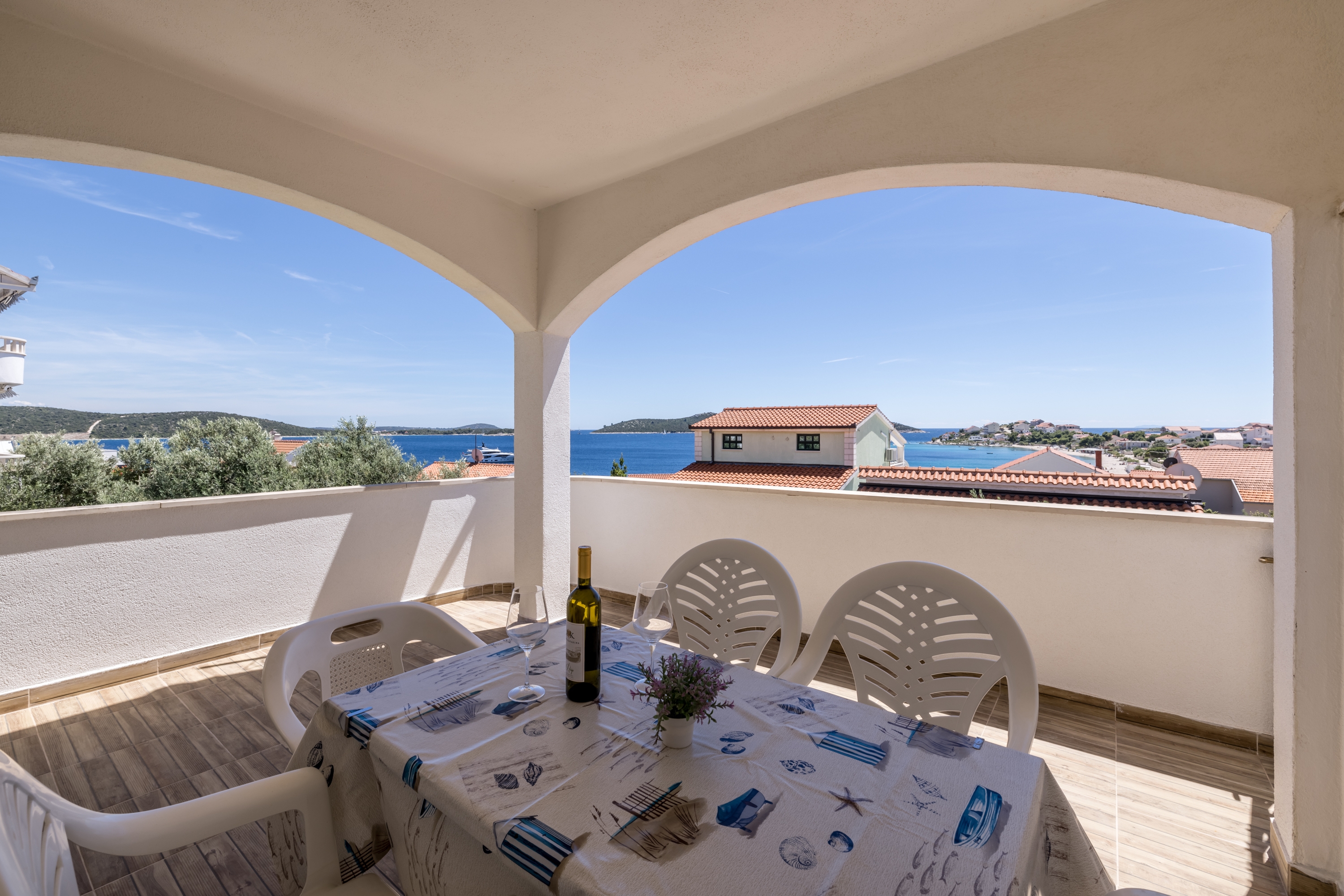 Two bedroom apartment with terrace and sea view Sevid, Trogir  A-b