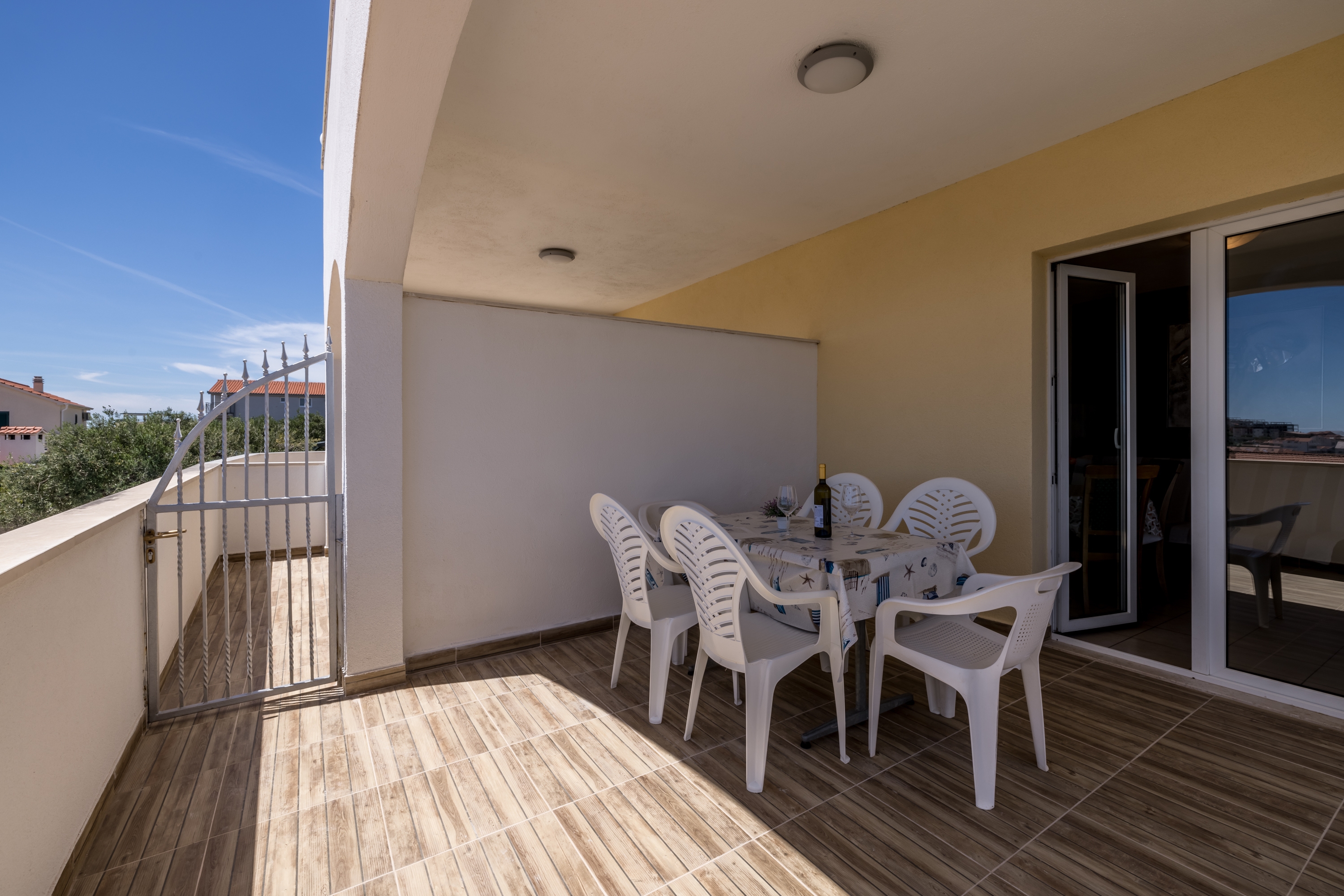 Two bedroom apartment with terrace and sea view Sevid, Trogir  A-b