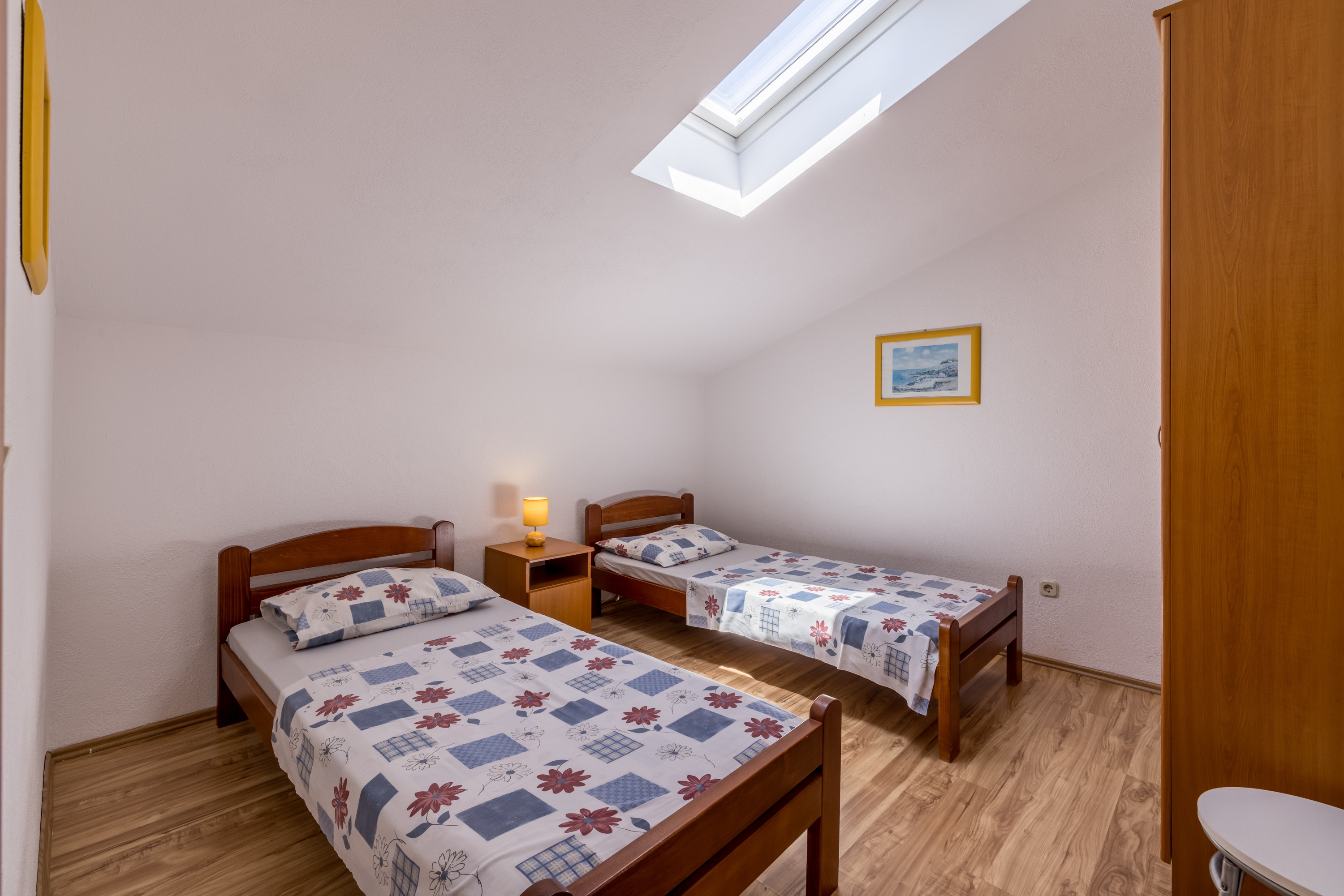 Two bedroom apartment with terrace and sea view Sevid, Trogir  A-c