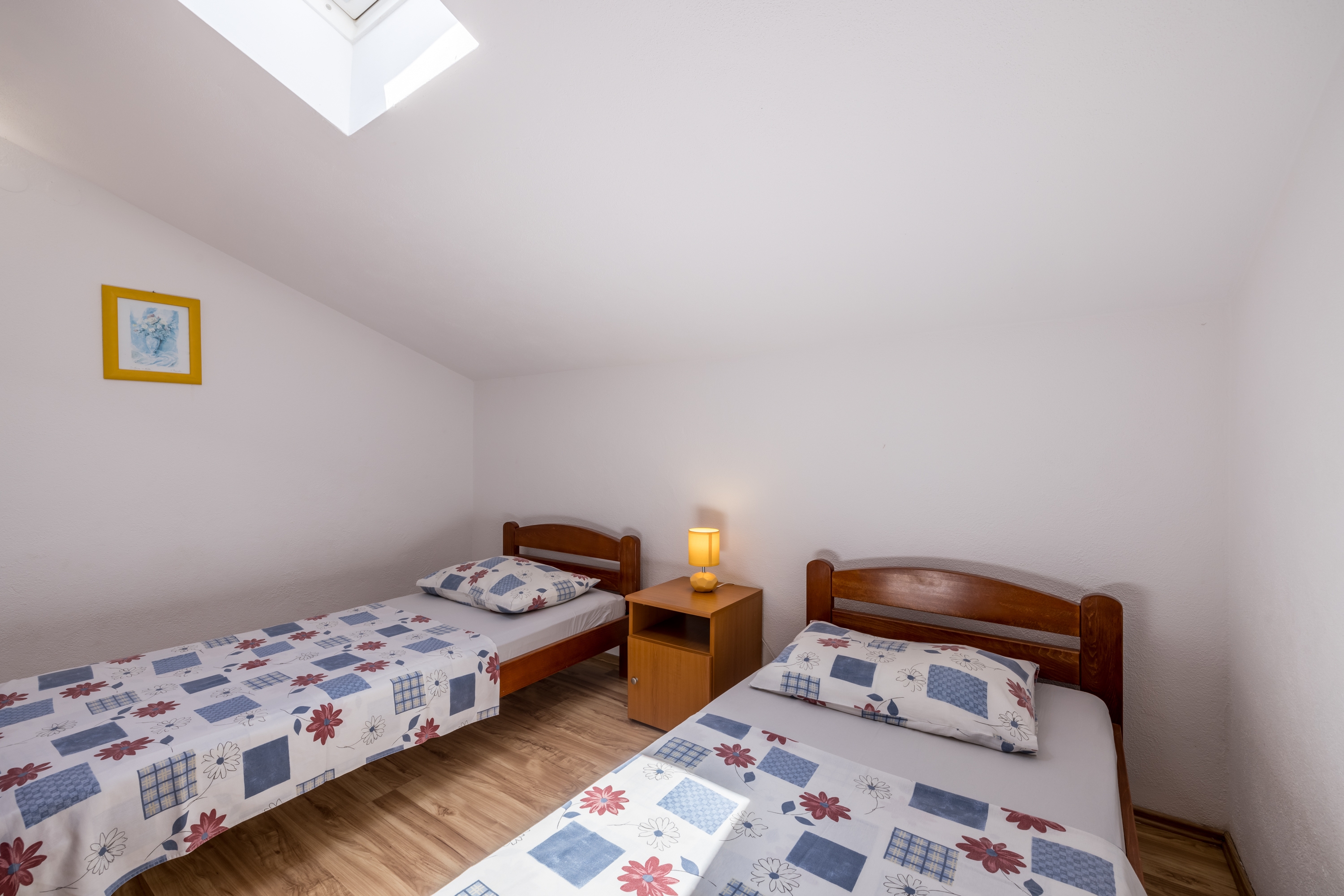 Two bedroom apartment with terrace and sea view Sevid, Trogir  A-c