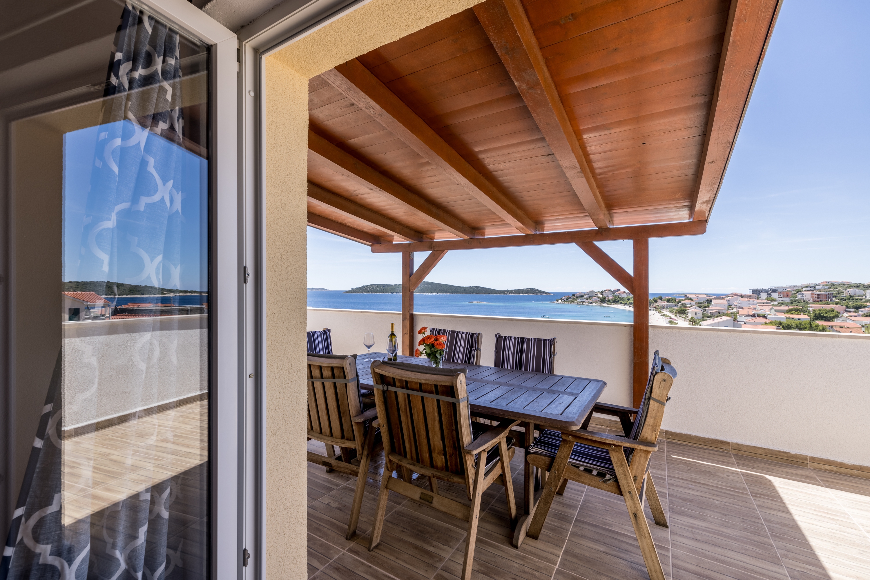 Two bedroom apartment with terrace and sea view Sevid, Trogir (A-21163-c) Two bedroom apartment with terrace and sea view Sevid, Trogir (A-21163-c)