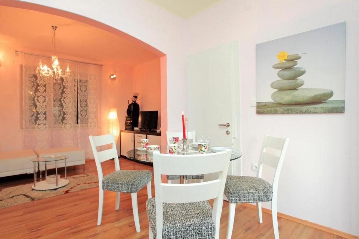 Dvosobna kuća s terasom Vela Luka, Korčula  K