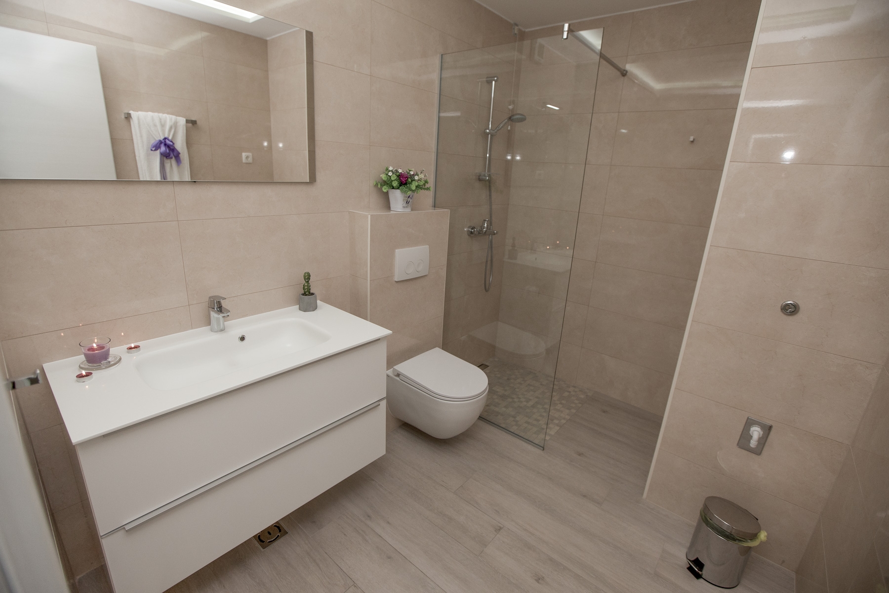 One bedroom apartment with terrace Promajna, Makarska  A-a