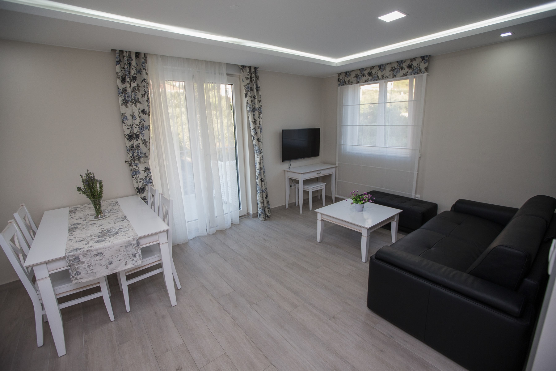 One bedroom apartment with balcony Promajna, Makarska  A-d