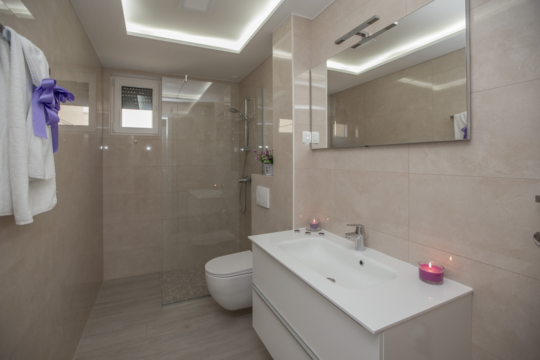 One bedroom apartment with terrace Promajna, Makarska  A-e