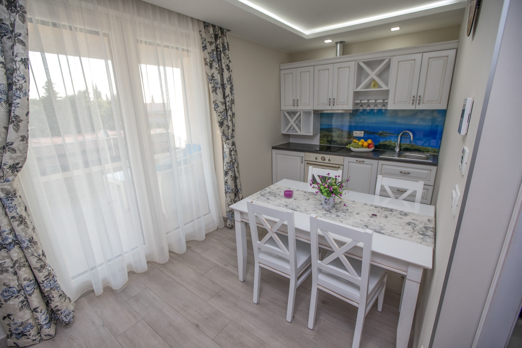 One bedroom apartment with terrace Promajna, Makarska  A-e