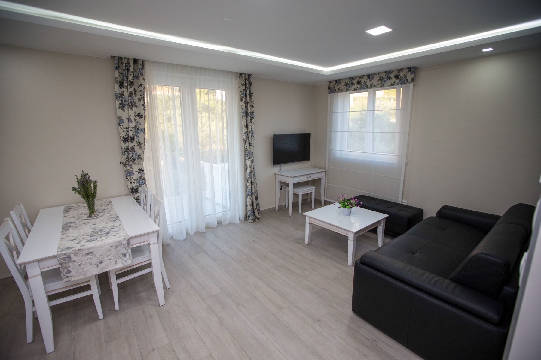 One bedroom apartment with balcony Promajna, Makarska  A-h