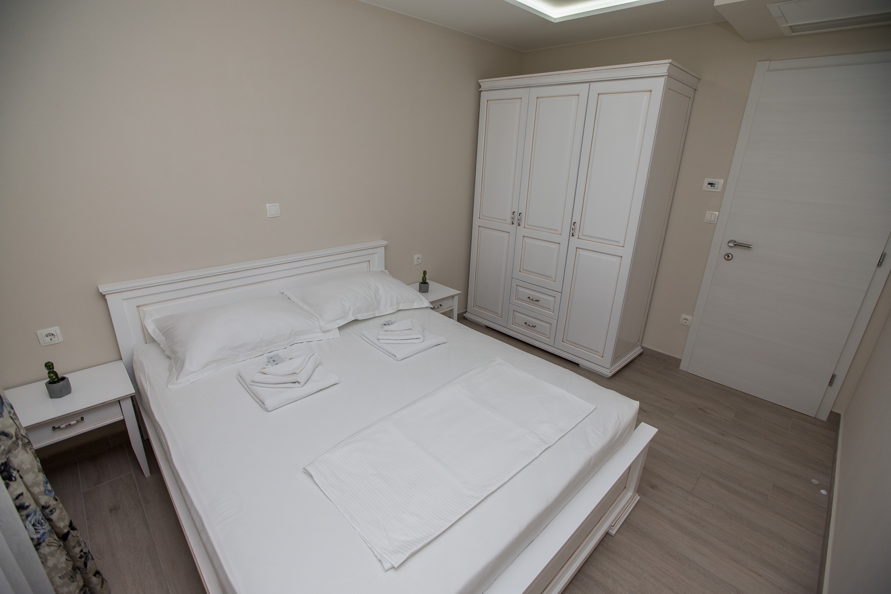 One bedroom apartment with terrace Promajna, Makarska  A-j