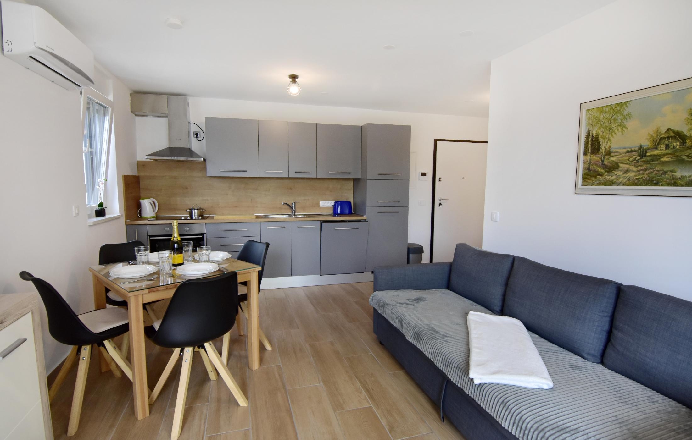 One bedroom apartment with terrace Zambratija (Umag) (A-21176-a) One bedroom apartment with terrace Zambratija (Umag) (A-21176-a)