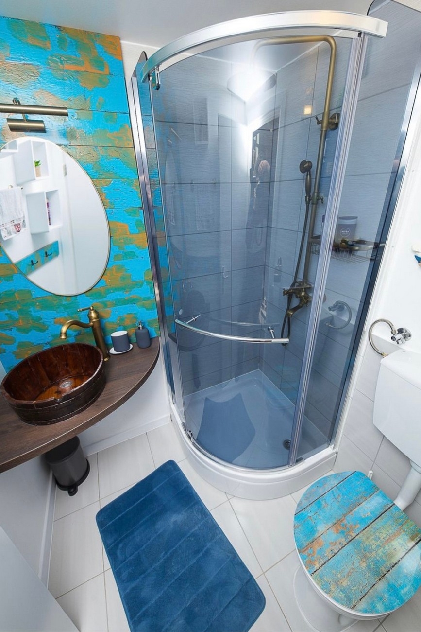 One bedroom house with terrace and sea view Zlarin  K