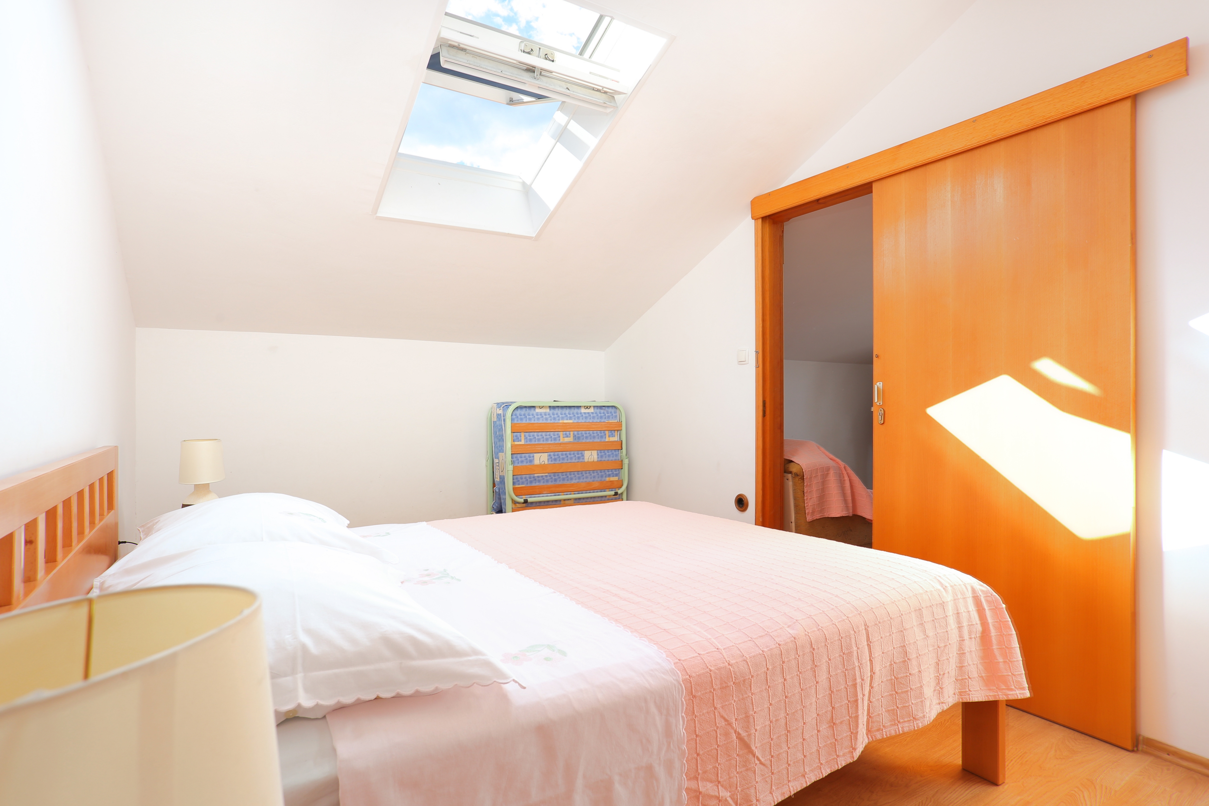 One bedroom apartment near beach Poljica, Trogir  A-a