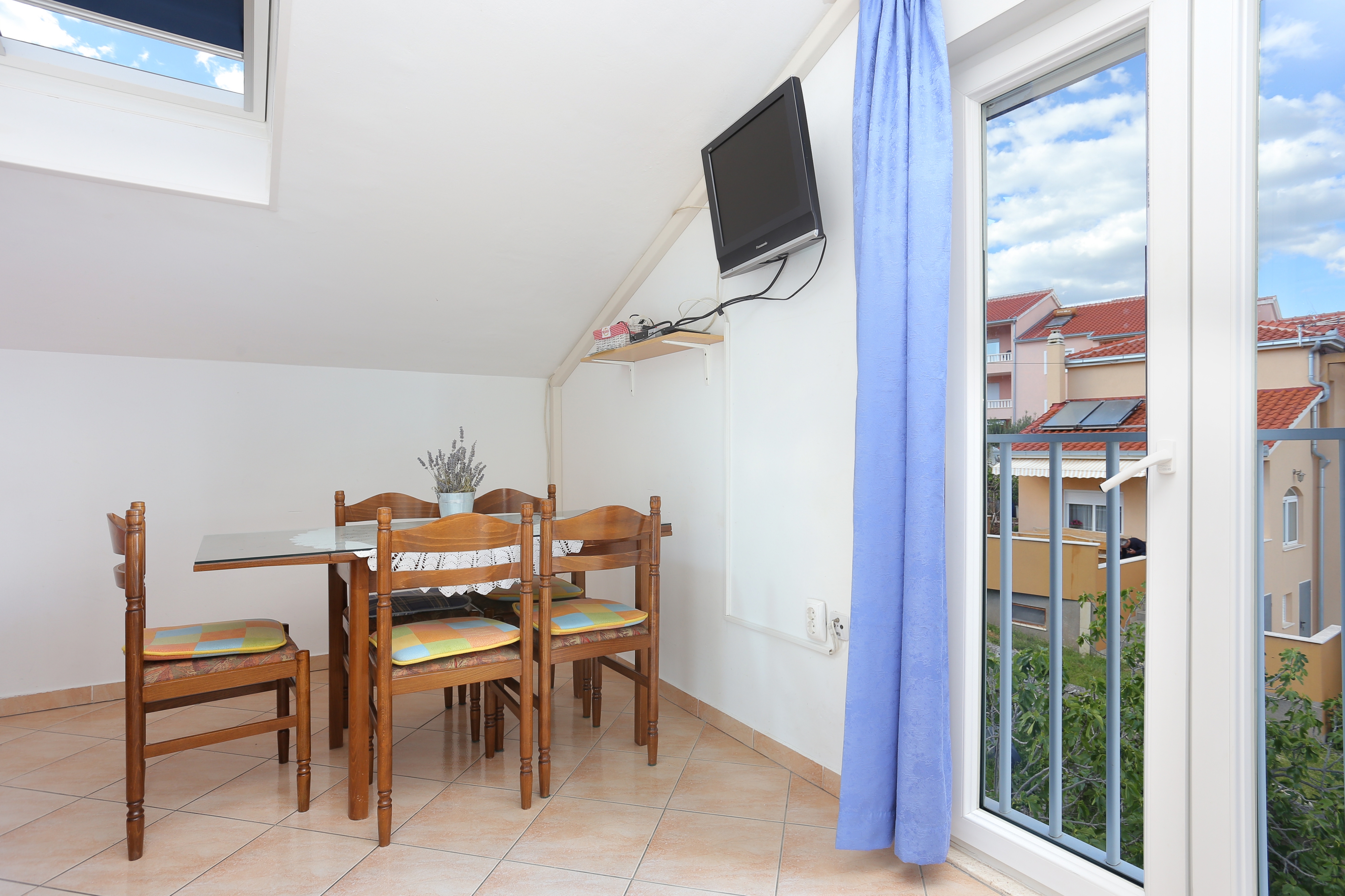 One bedroom apartment near beach Poljica, Trogir (A-21178-a) One bedroom apartment near beach Poljica, Trogir (A-21178-a)