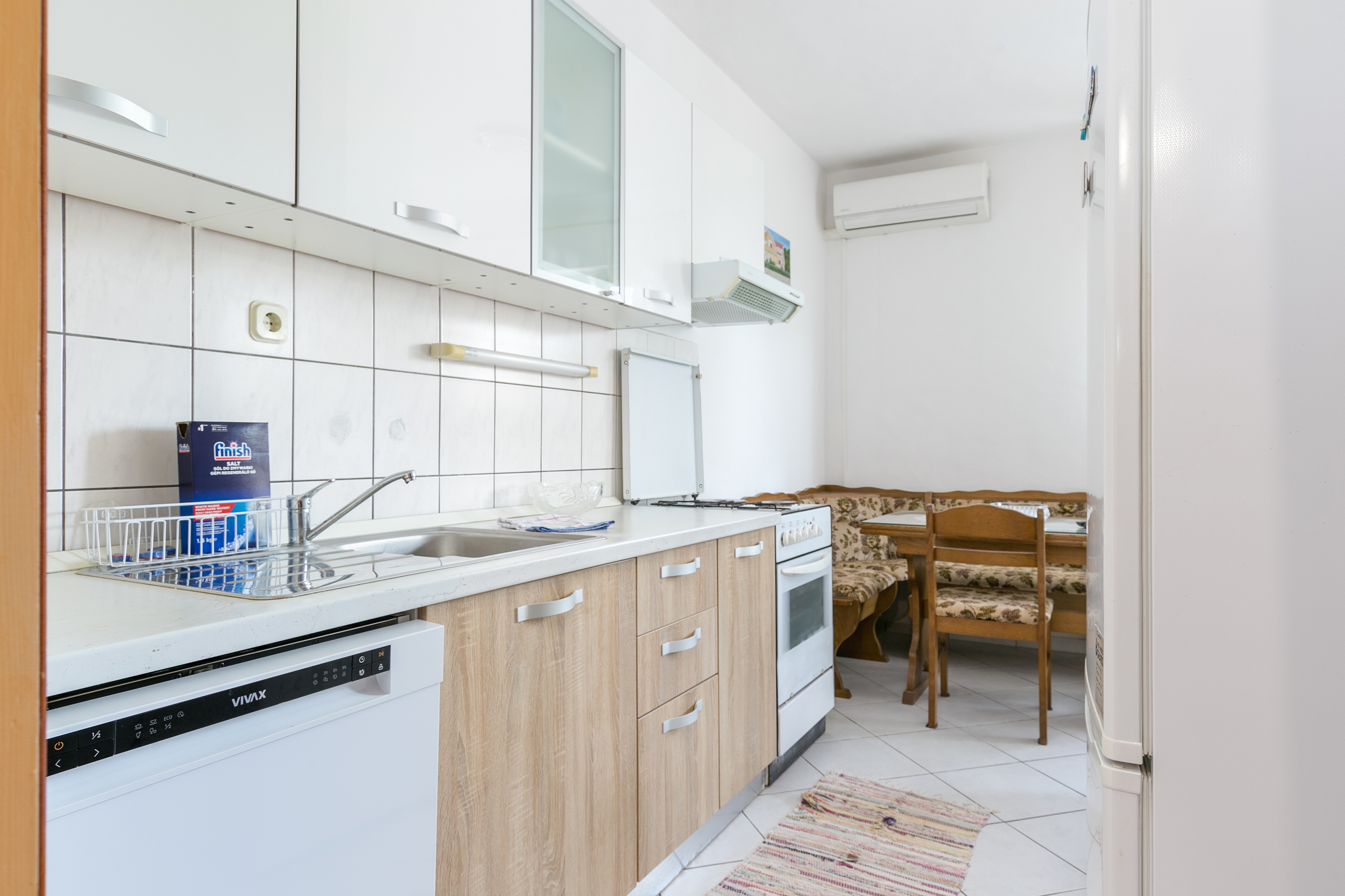 One bedroom apartment near beach Poljica, Trogir  A-b