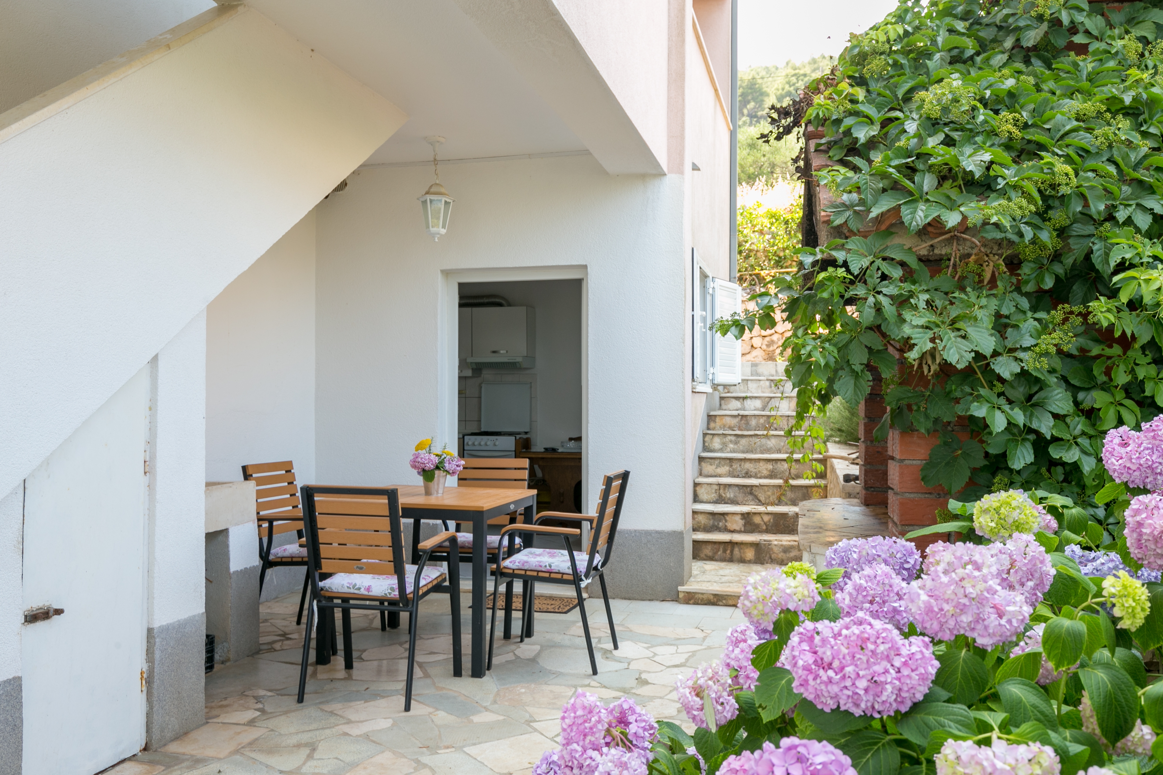 One bedroom apartment near beach Poljica, Trogir  A-b