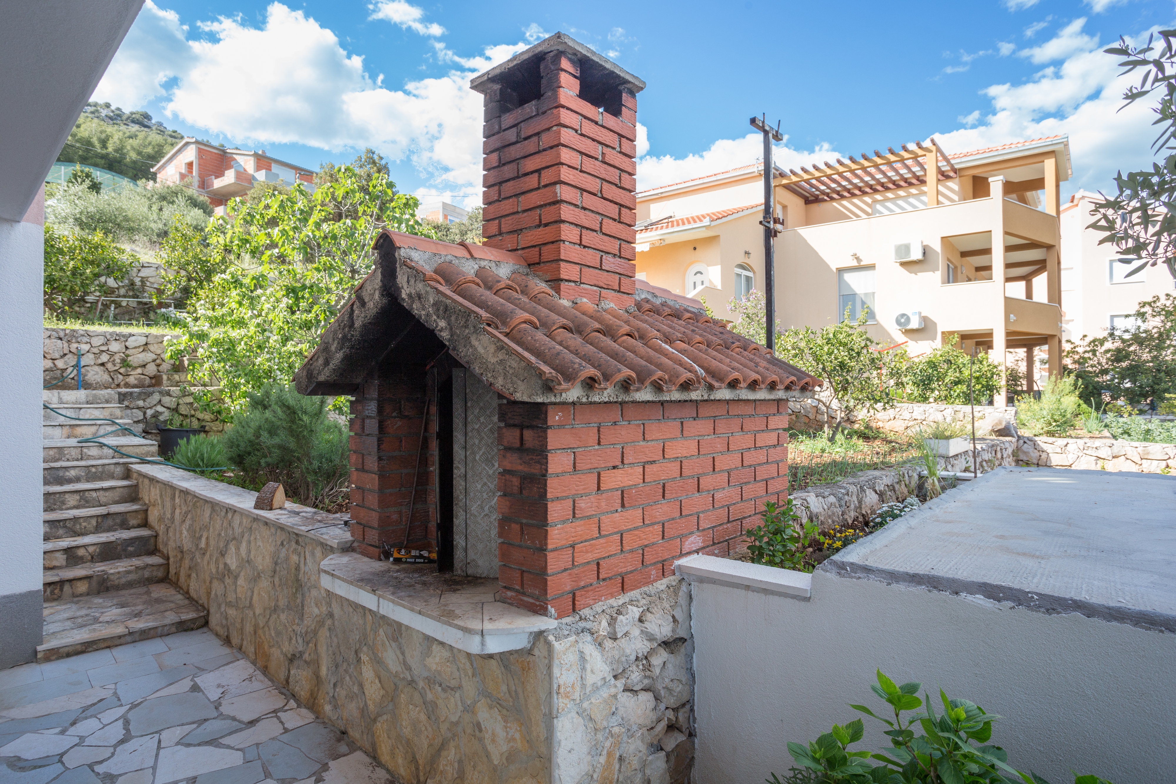 One bedroom apartment near beach Poljica, Trogir  A-b