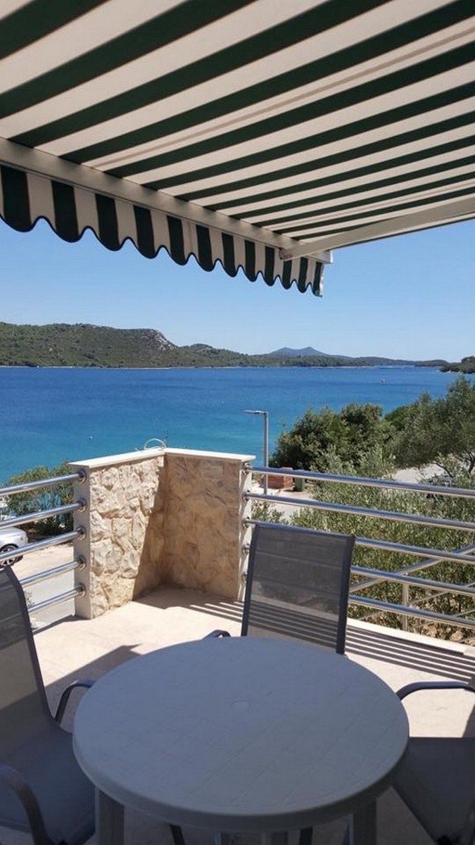 Top Ugljan Mala Lamjana Top Ugljan Mala Lamjana