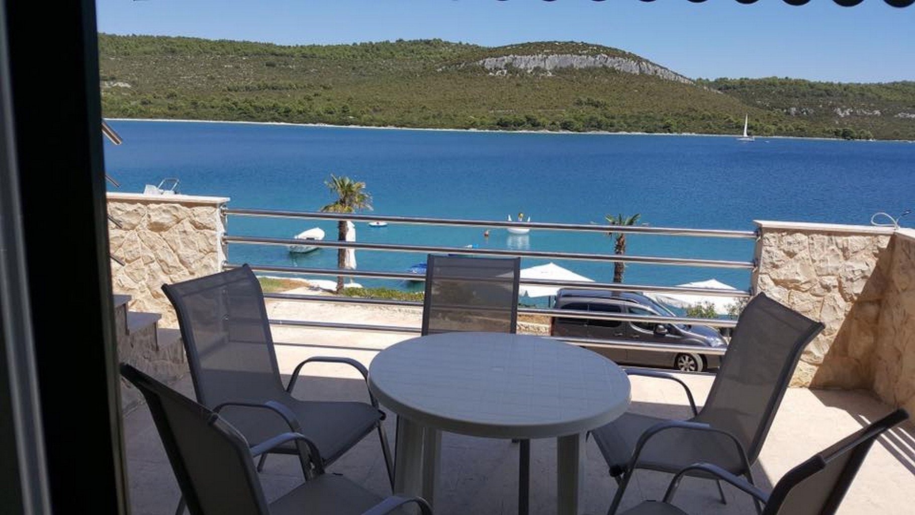 One bedroom apartment near beach Cove Mala Lamjana, Ugljan (A-21182-b)