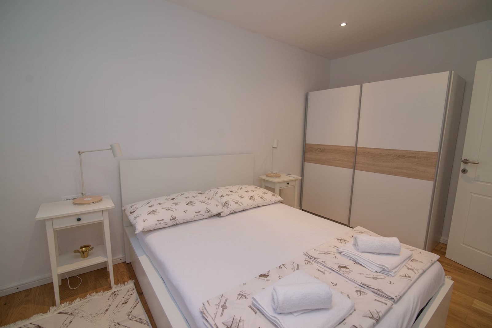 Two bedroom apartment with terrace Veli Lošinj, Lošinj  A-a