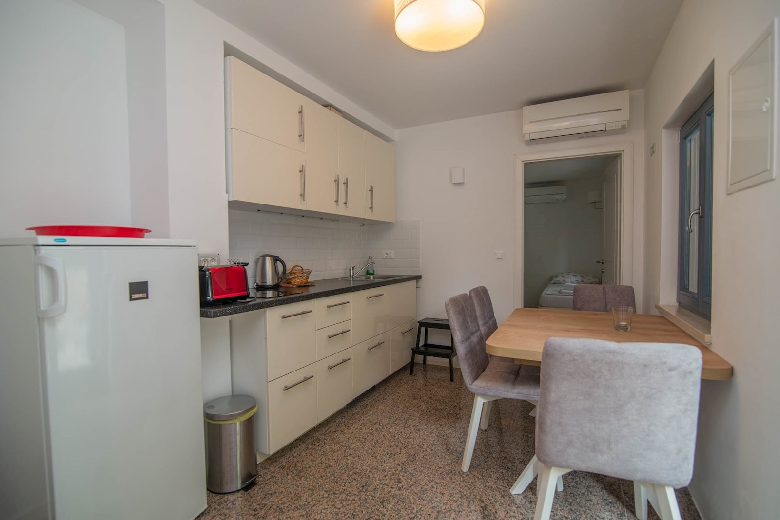 Two bedroom apartment with terrace Veli Lošinj, Lošinj  A-b