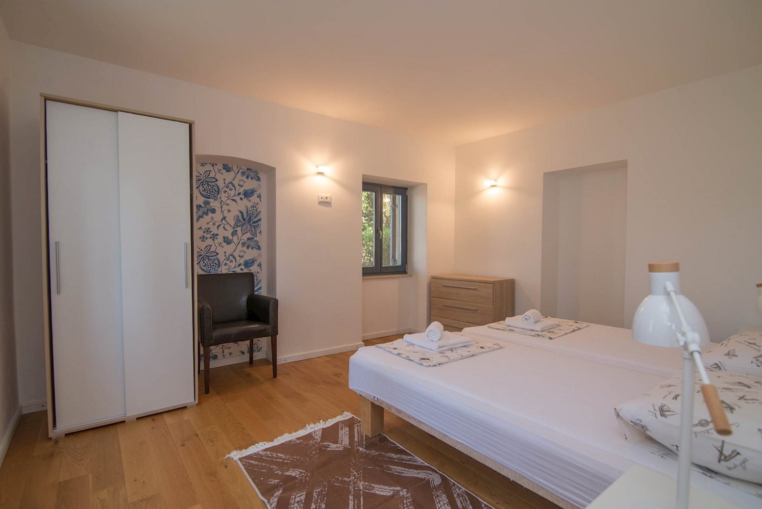Two bedroom apartment with terrace Veli Lošinj, Lošinj  A-c