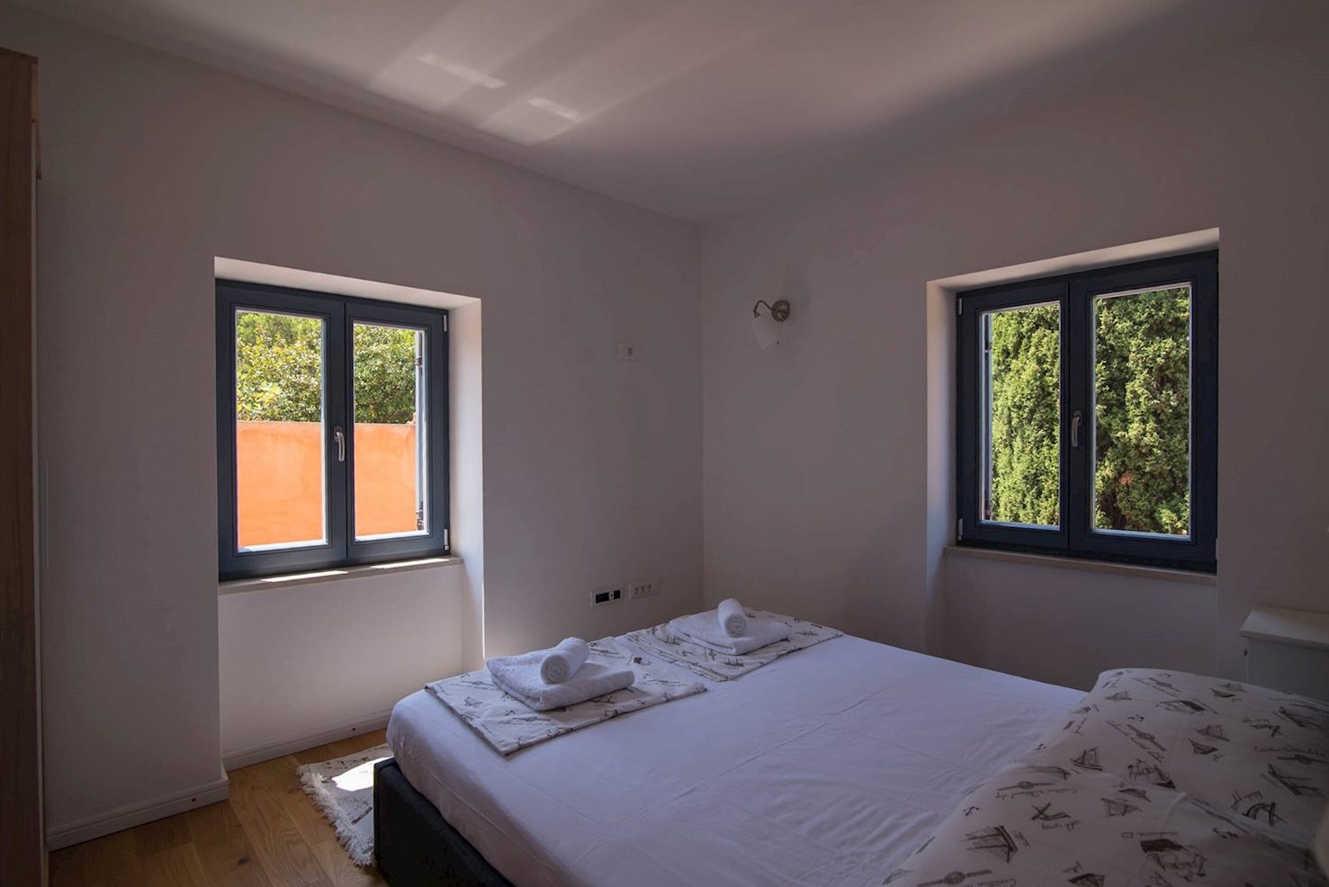 Two bedroom apartment with terrace Veli Lošinj, Lošinj  A-c