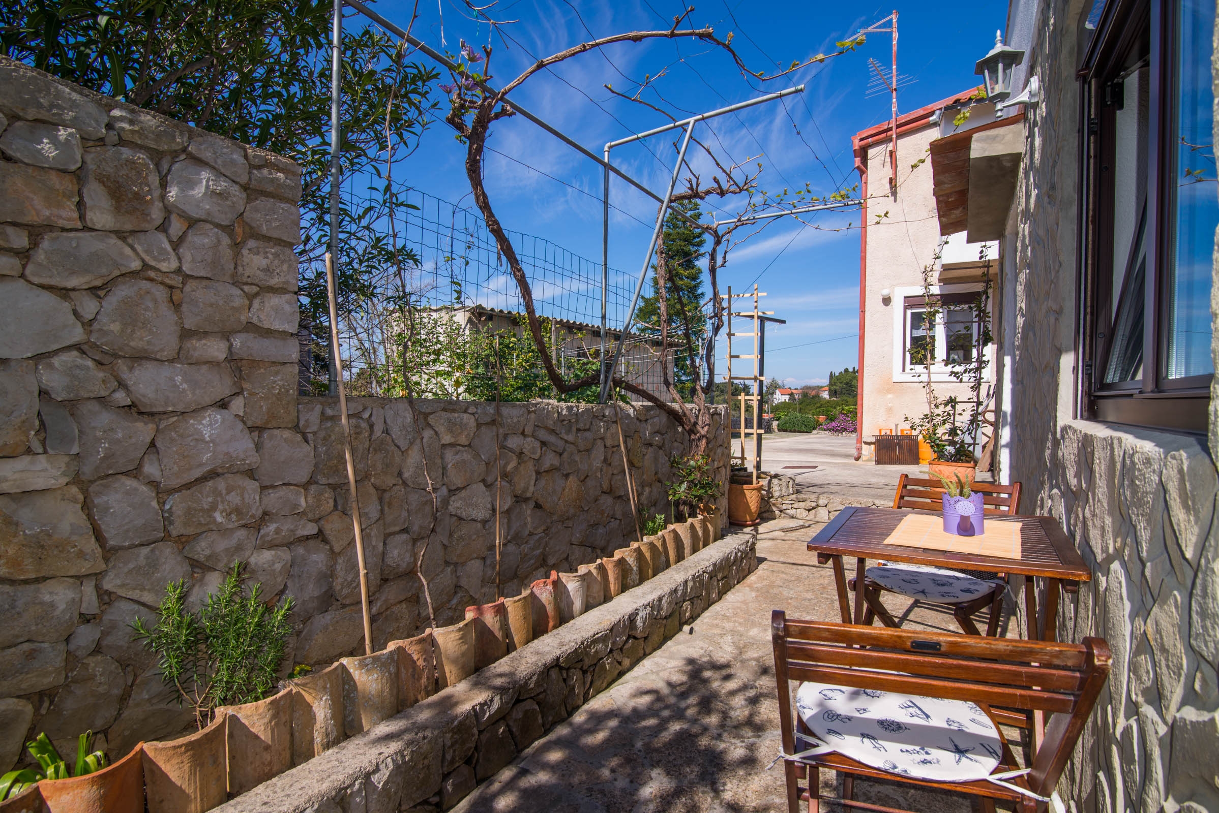 One bedroom apartment with terrace Veli Lošinj, Lošinj  A-a