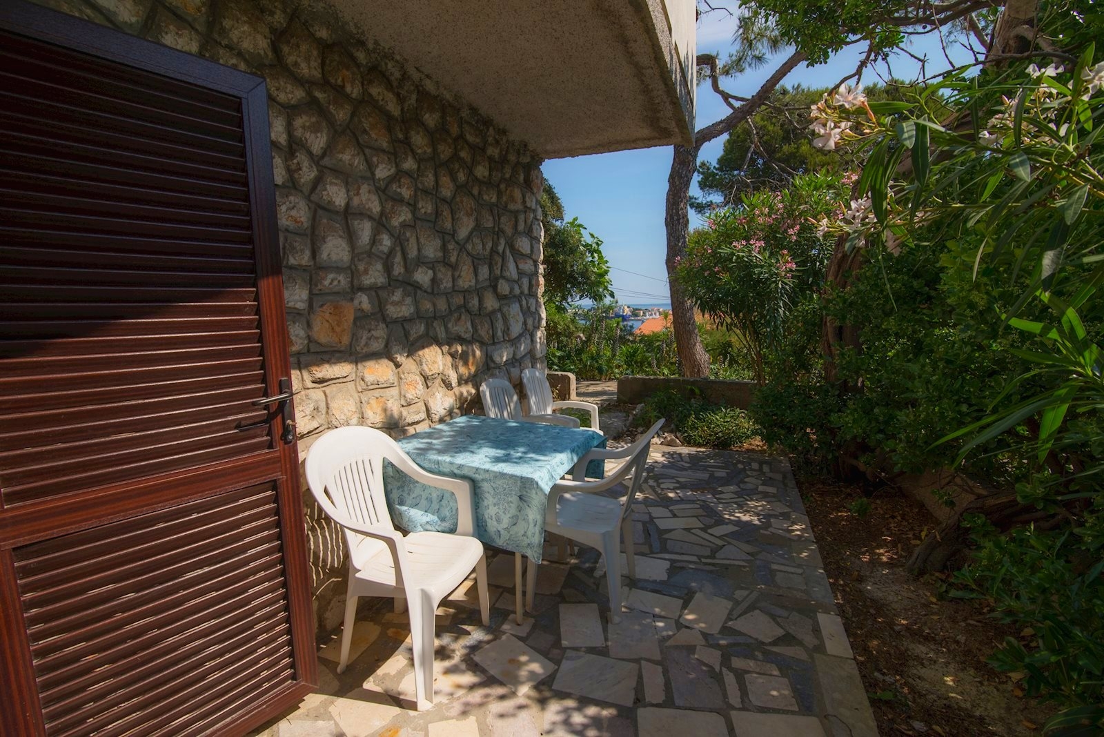 Two bedroom apartment with terrace Mali Lošinj, Lošinj  A-a