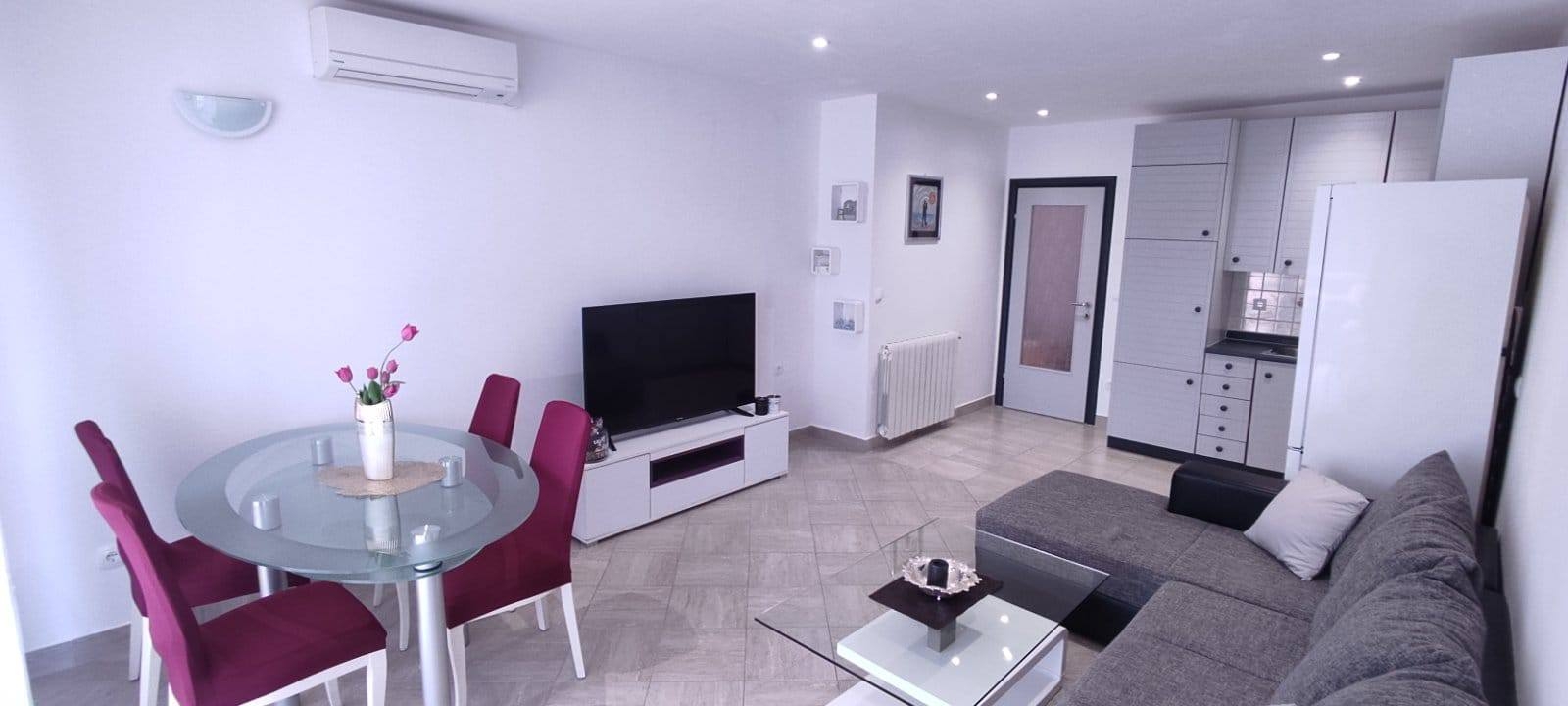 Two bedroom apartment with terrace and sea view Malinska, Krk (A-21205-a)